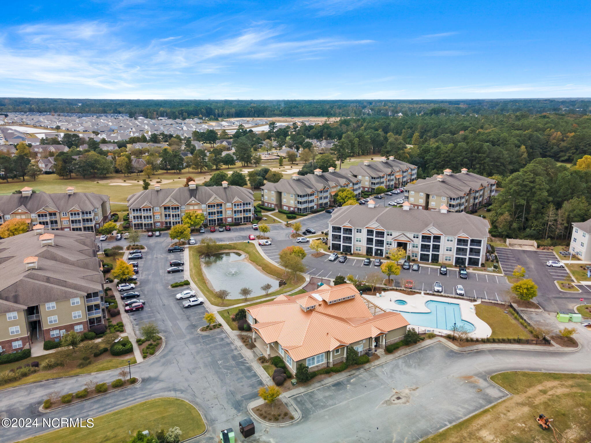 395 S Crow Creek Drive Unit 1323 Property Photo 38