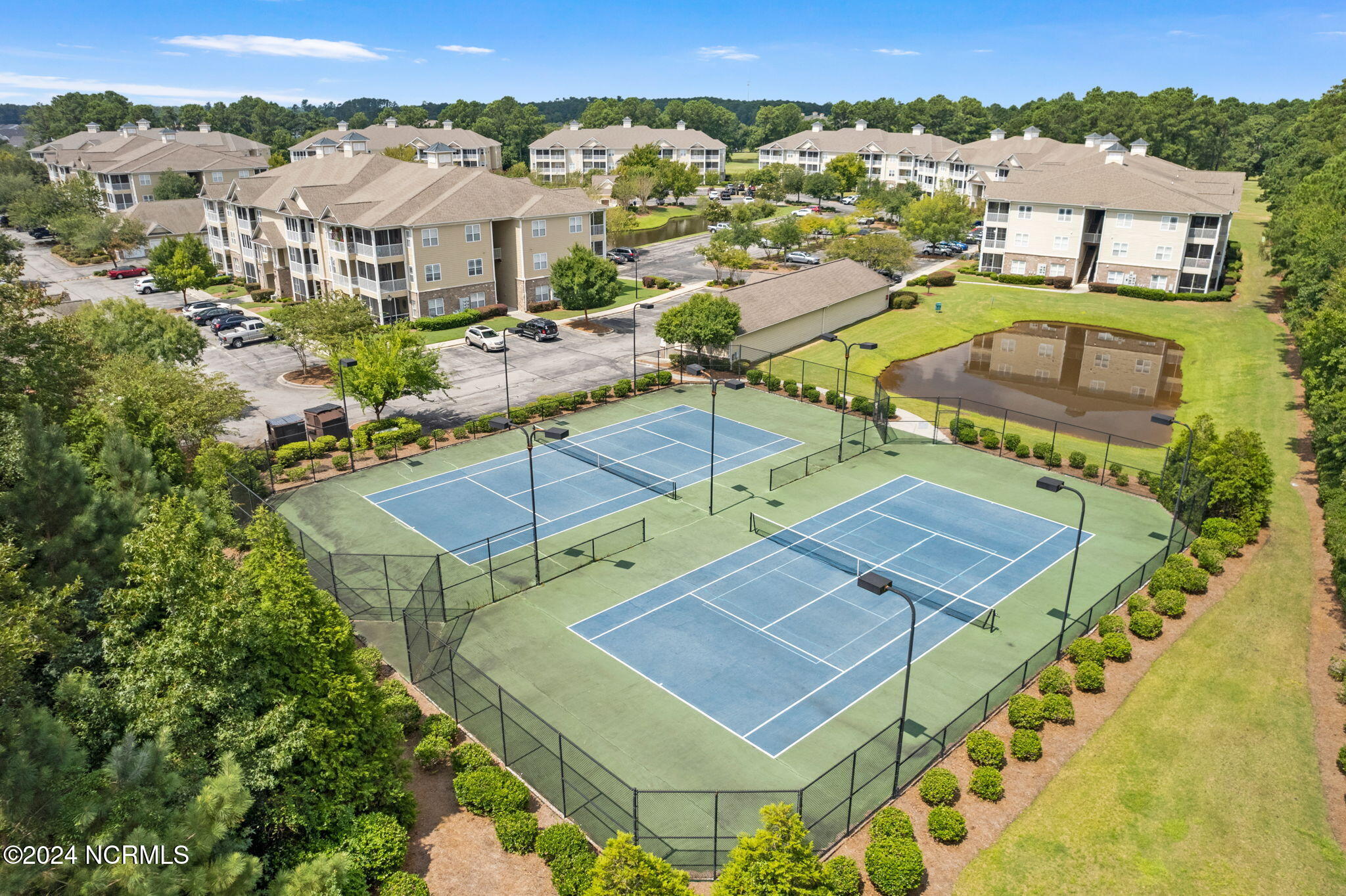 395 S Crow Creek Drive Unit 1323 Property Photo 54