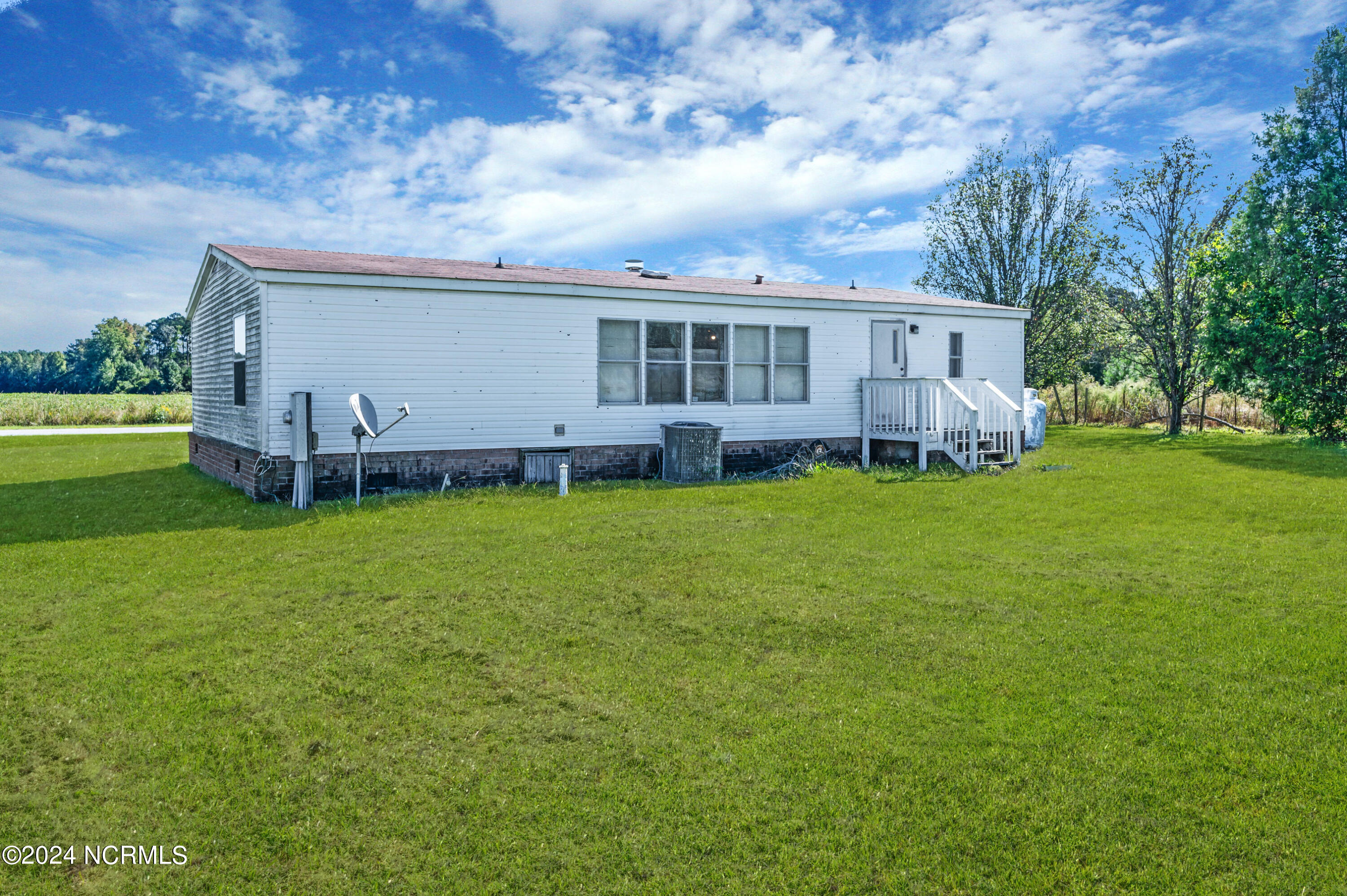5902 Emma Cannon Road Property Photo 6