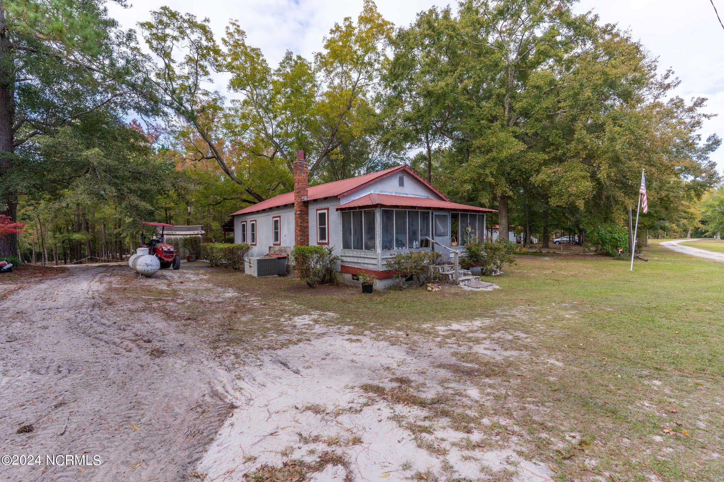 2794 Bee Tree Farm Trail Property Photo 4