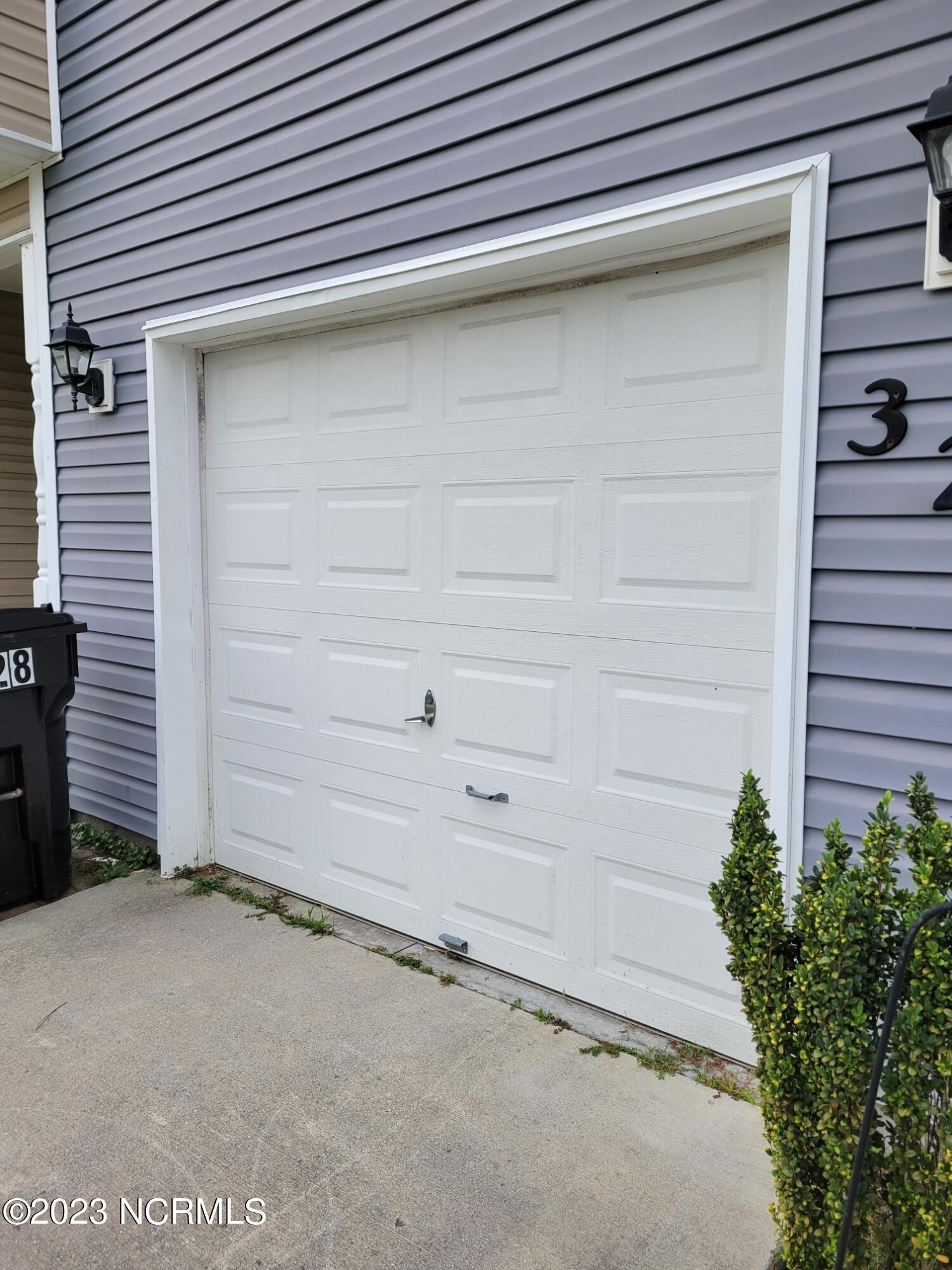 328 Cedar Island Trail Property Photo 4