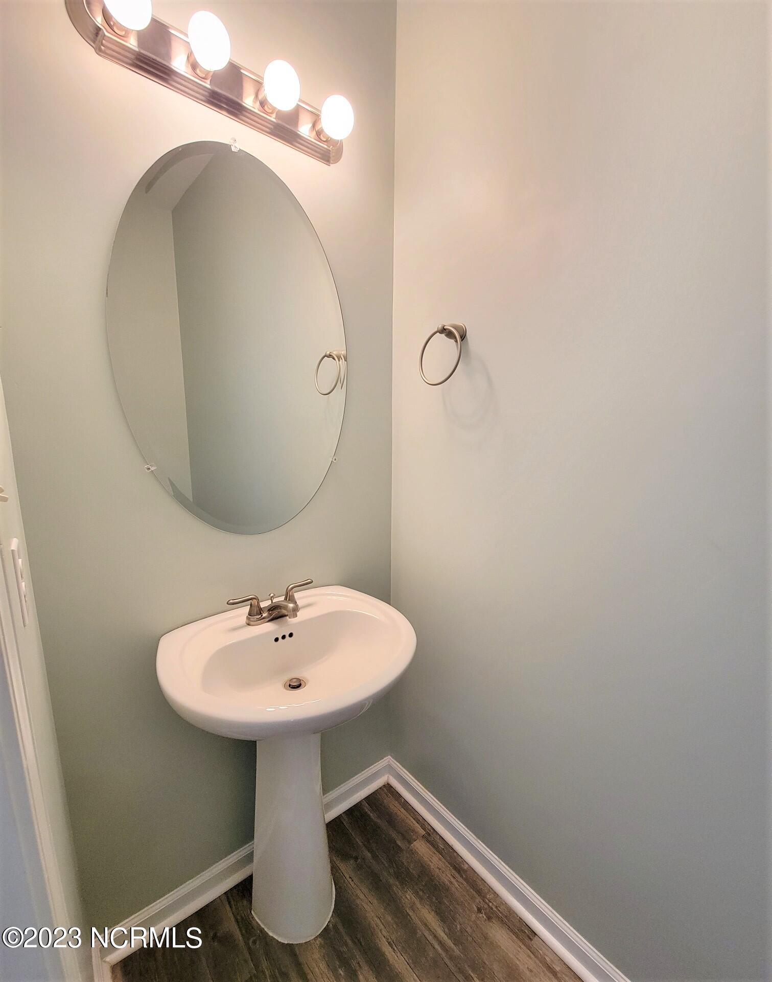 328 Cedar Island Trail Property Photo 7
