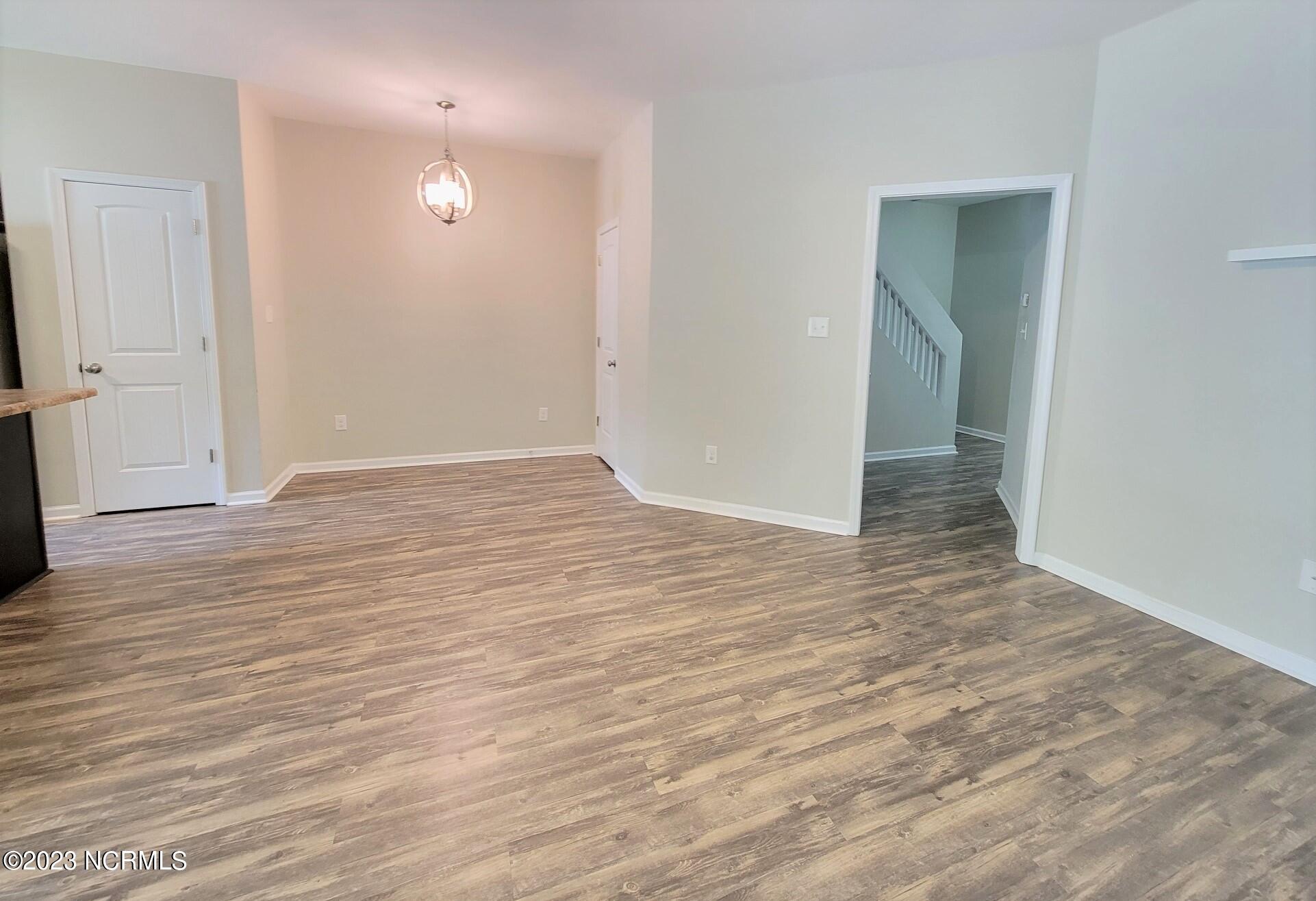 328 Cedar Island Trail Property Photo 9