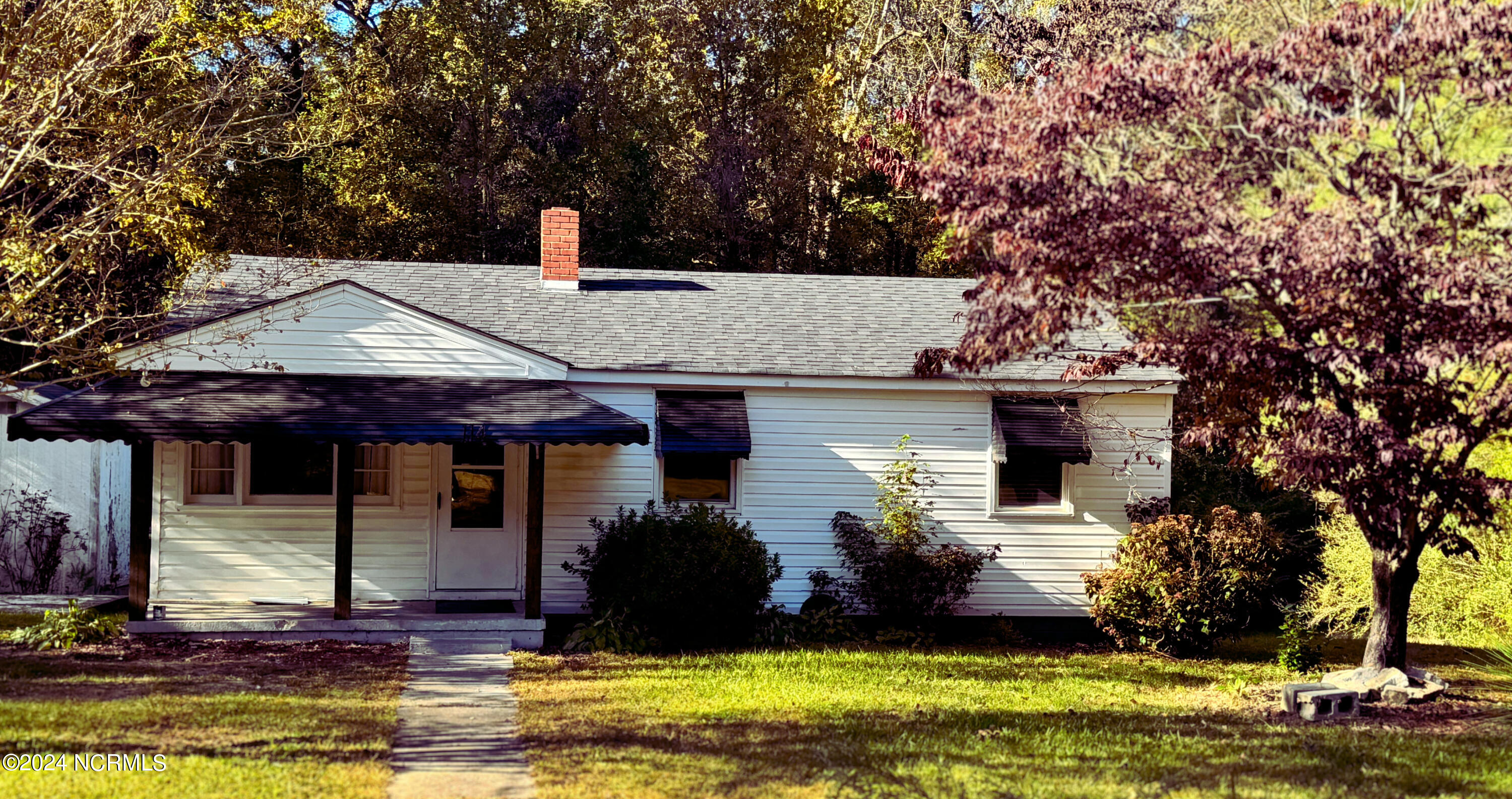 114 Williams Street Property Photo 2