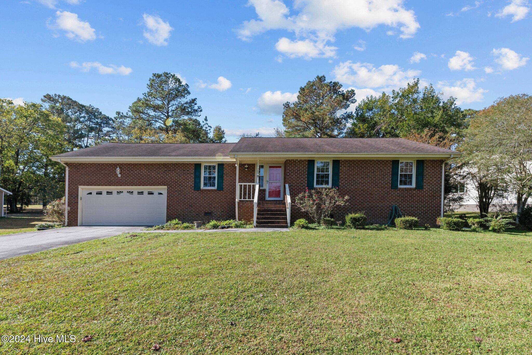 709 Plantation Drive Property Photo 35