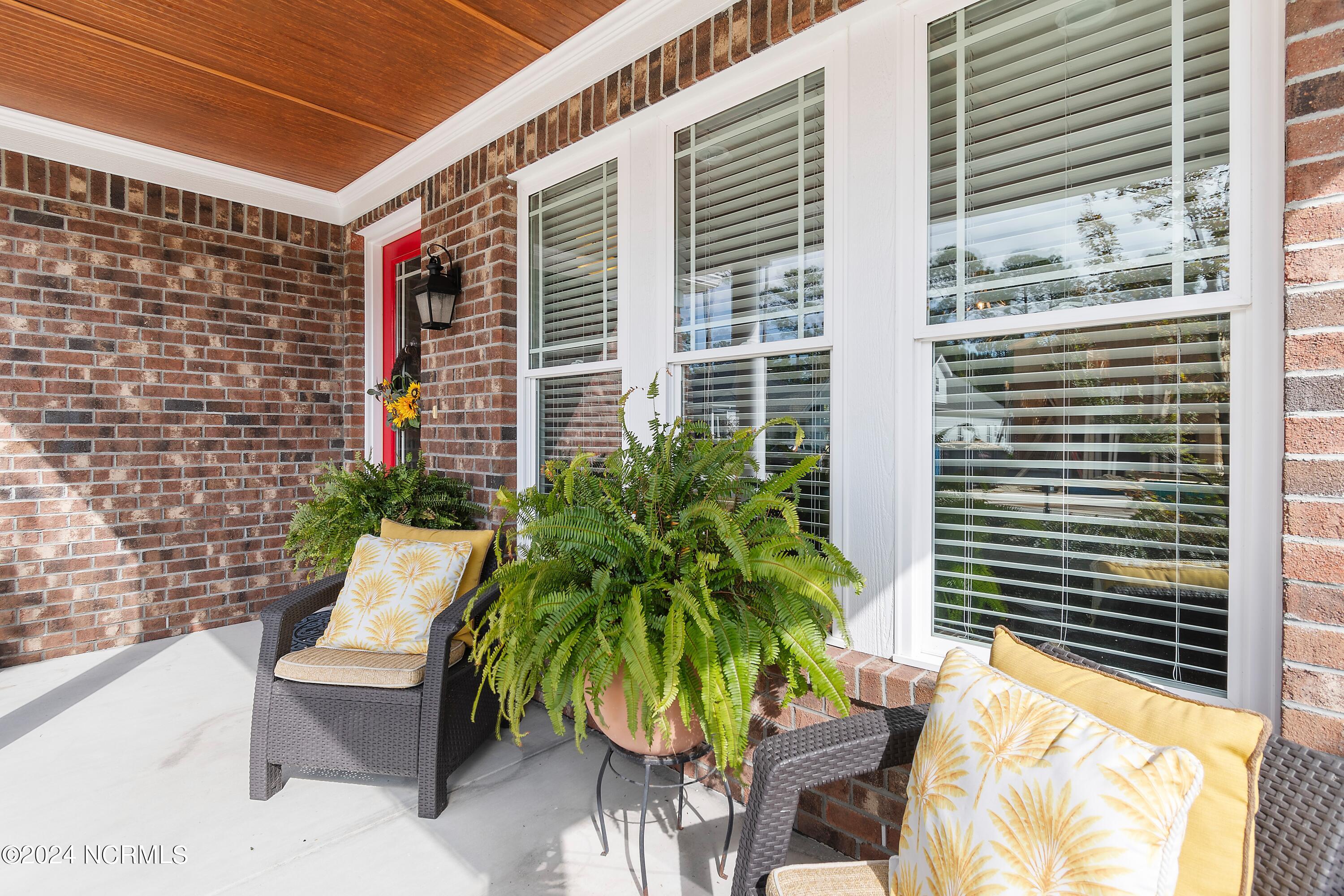 208 Brookwood Park Court Property Photo 4