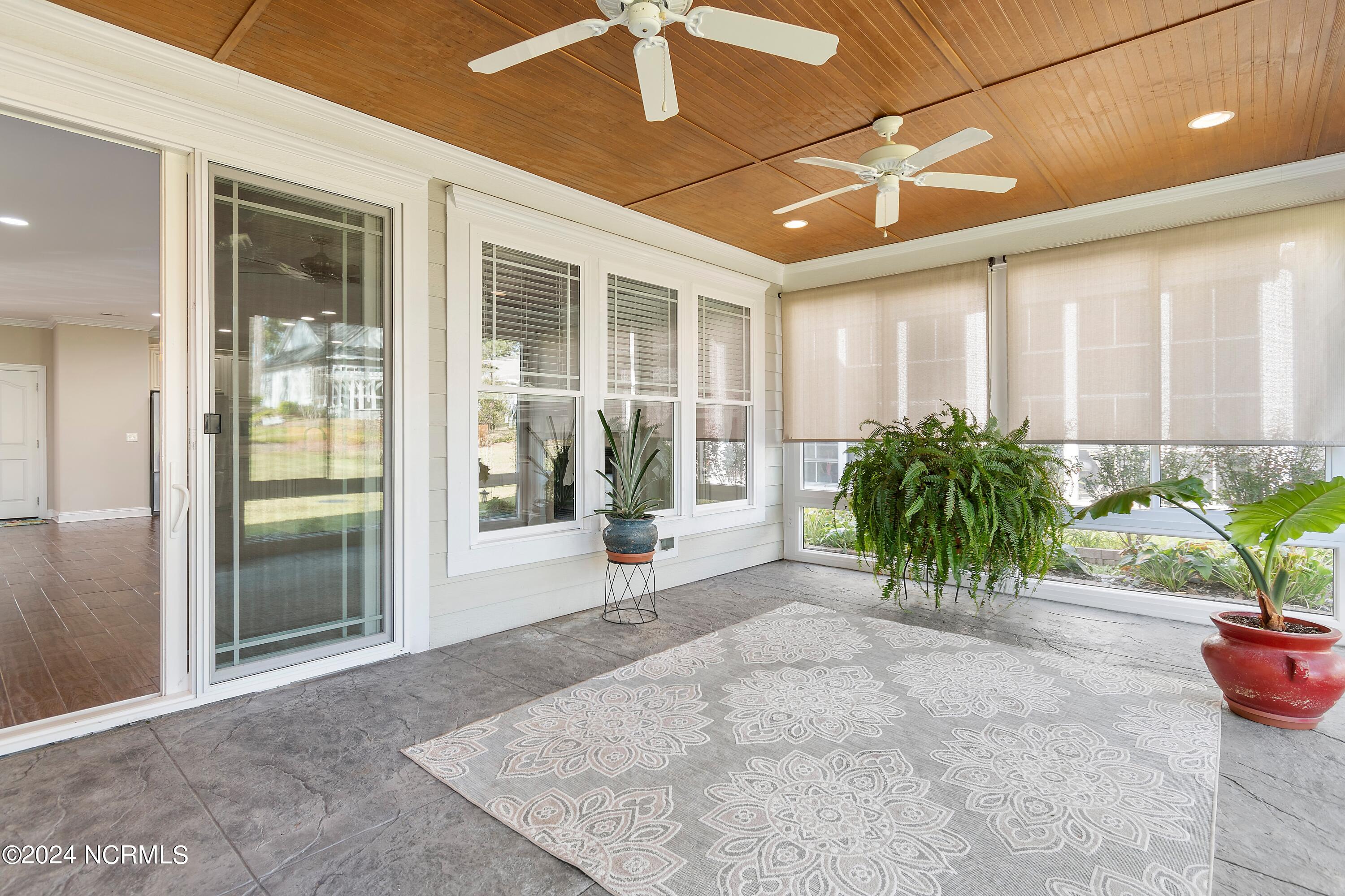 208 Brookwood Park Court Property Photo 25