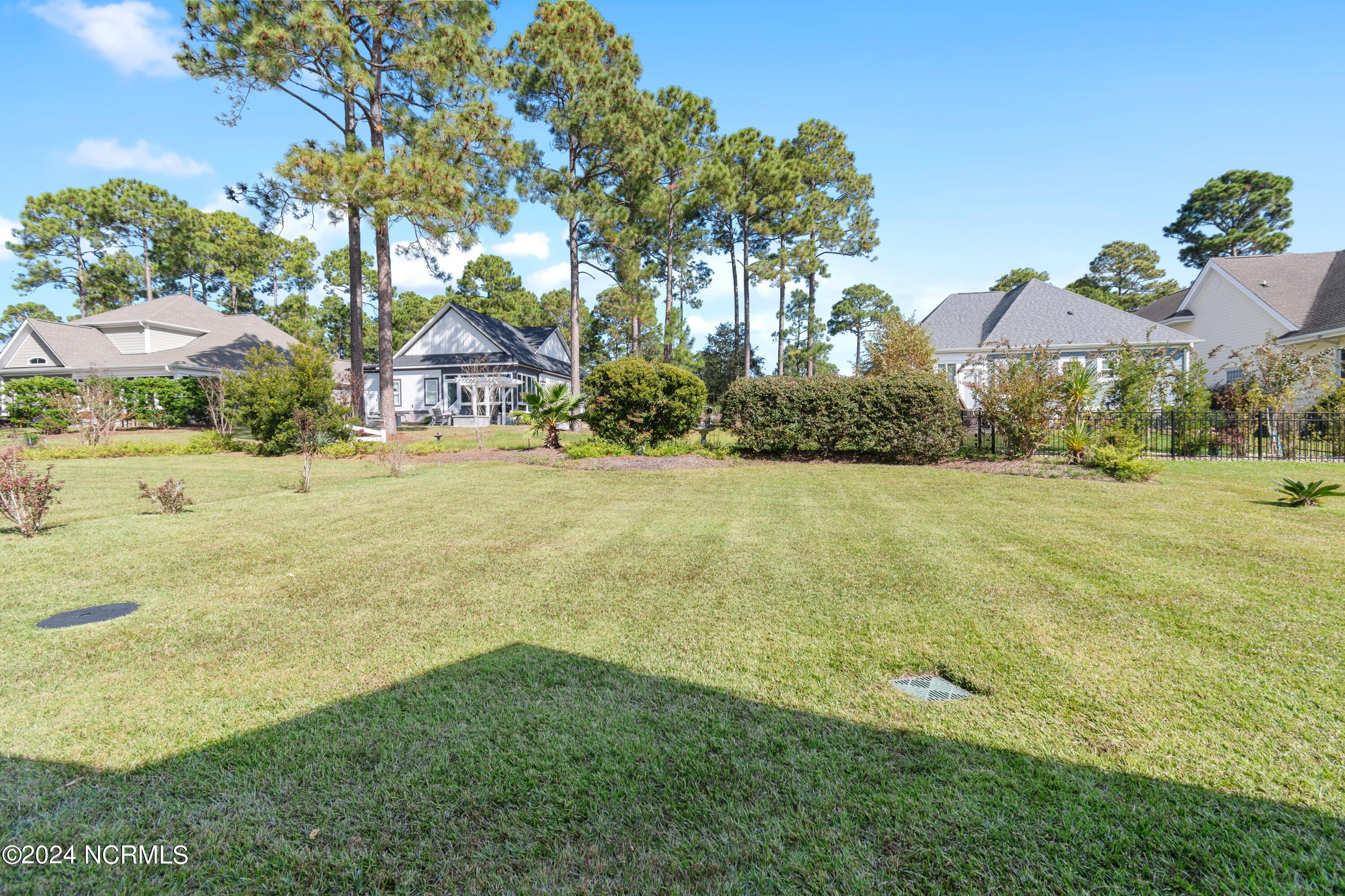 208 Brookwood Park Court Property Photo 27