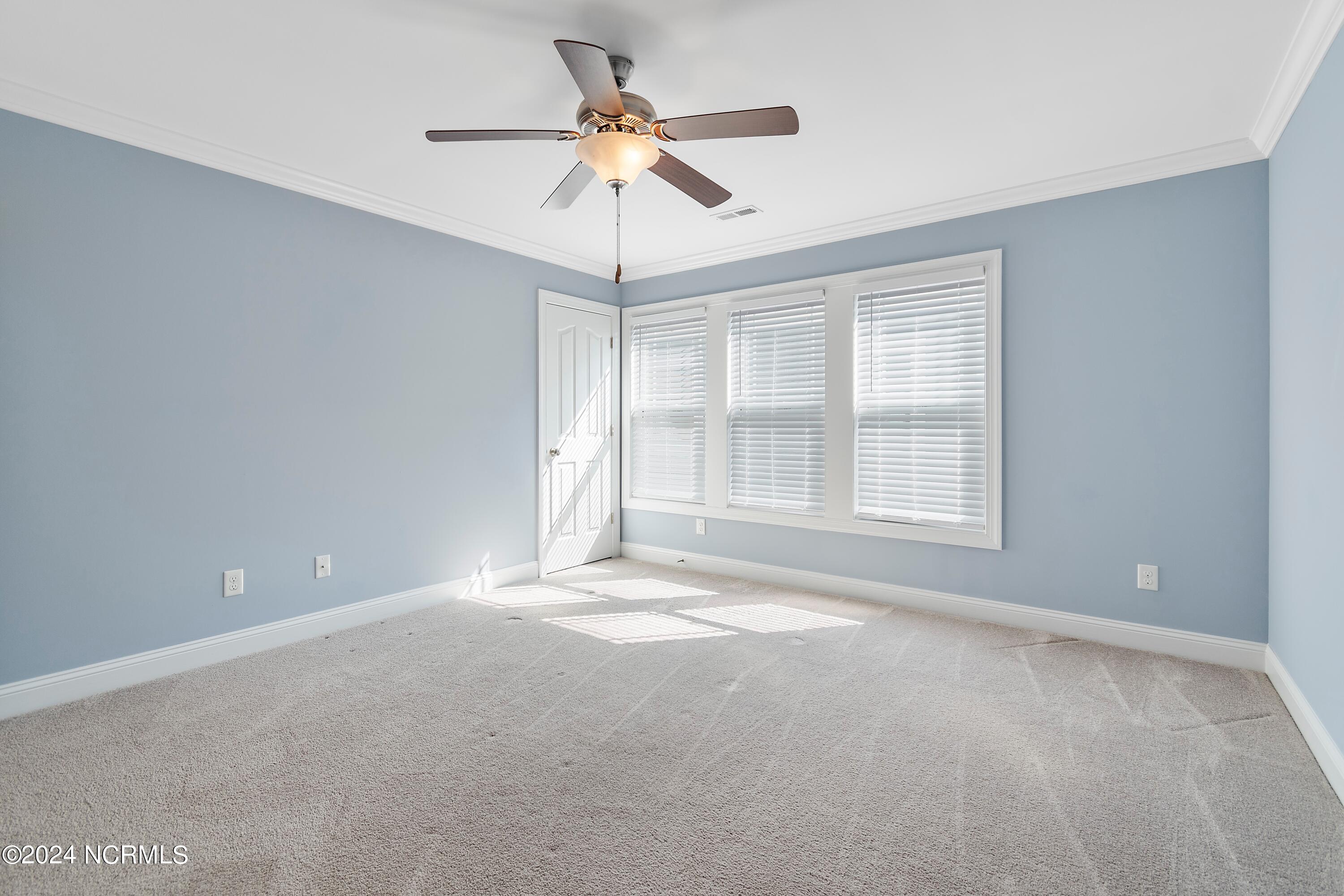208 Brookwood Park Court Property Photo 30