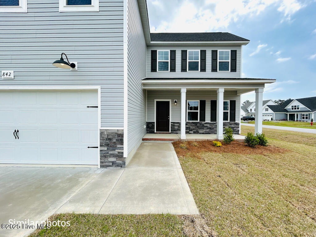 842 Cooke Drive Property Photo 2