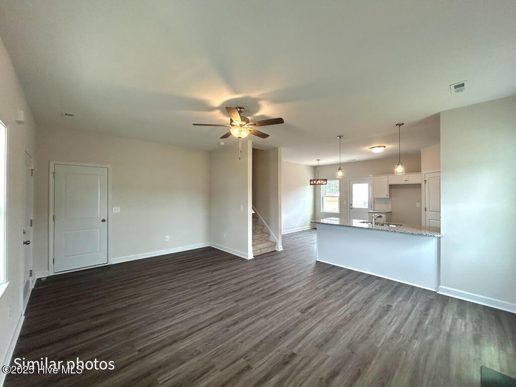 842 Cooke Drive Property Photo 7