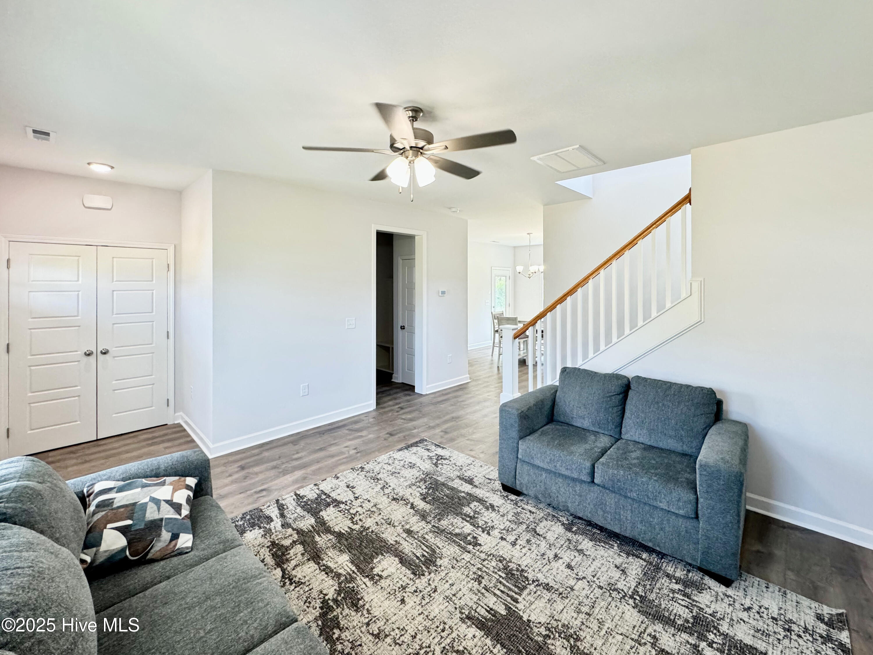 206 Creeks Edge Drive Property Photo 8