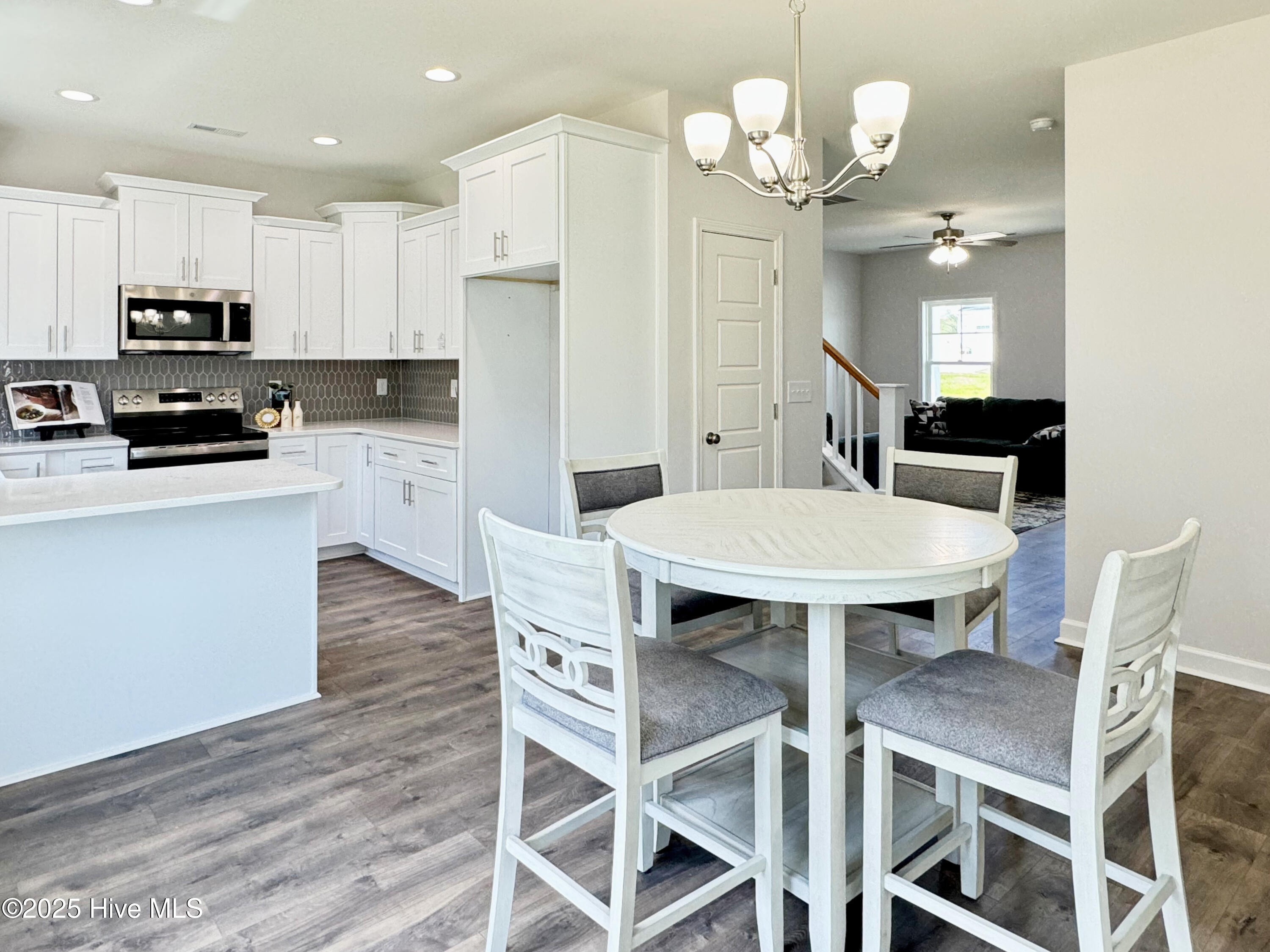206 Creeks Edge Drive Property Photo 14