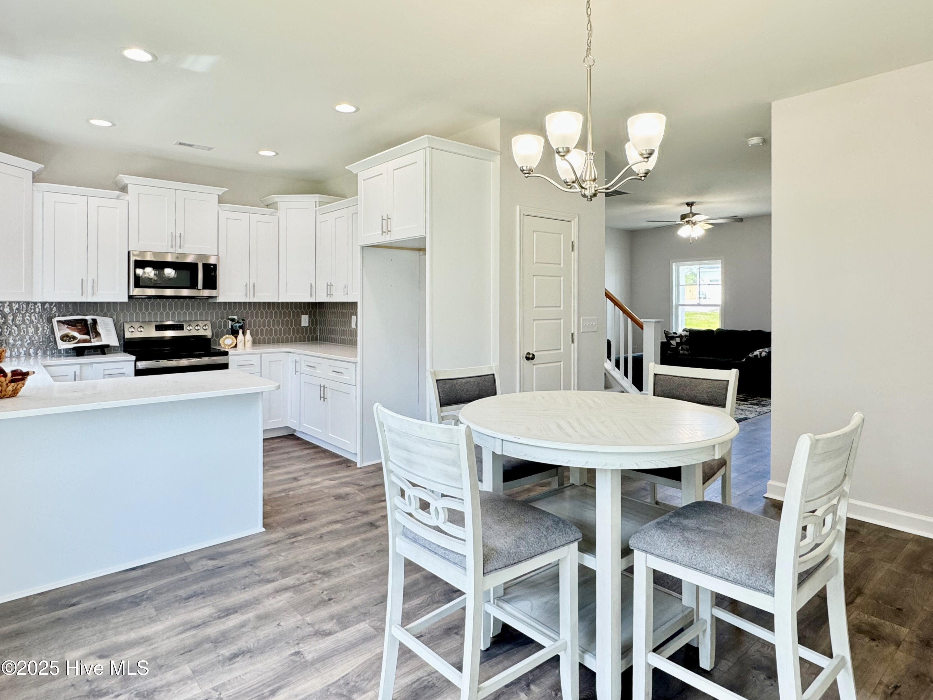 206 Creeks Edge Drive Property Photo 15