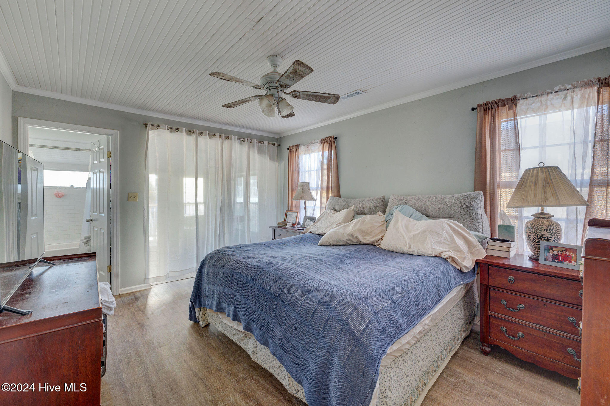 908 S Third Street Property Photo 25