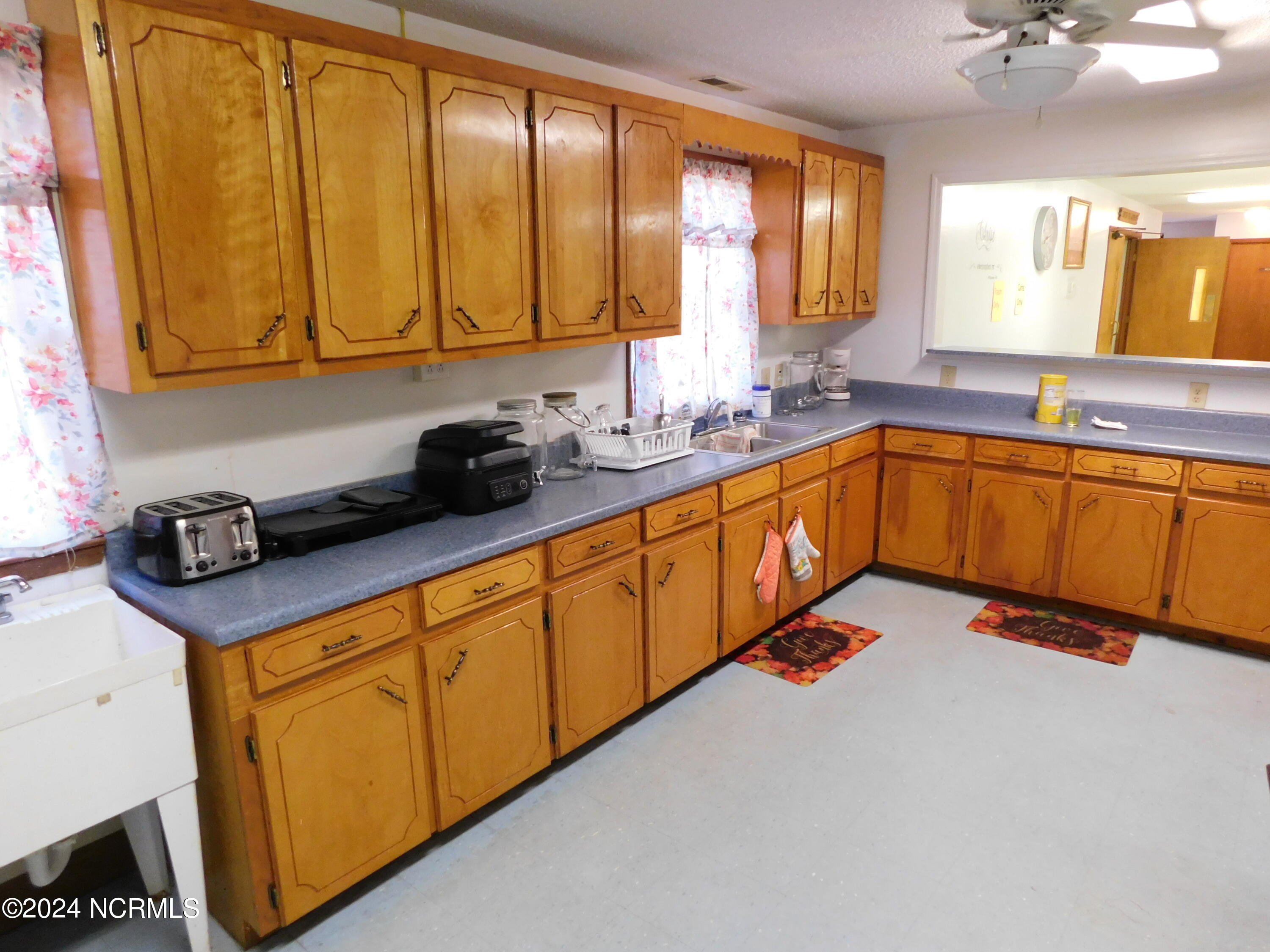 11121 Turnpike Road Property Photo 37