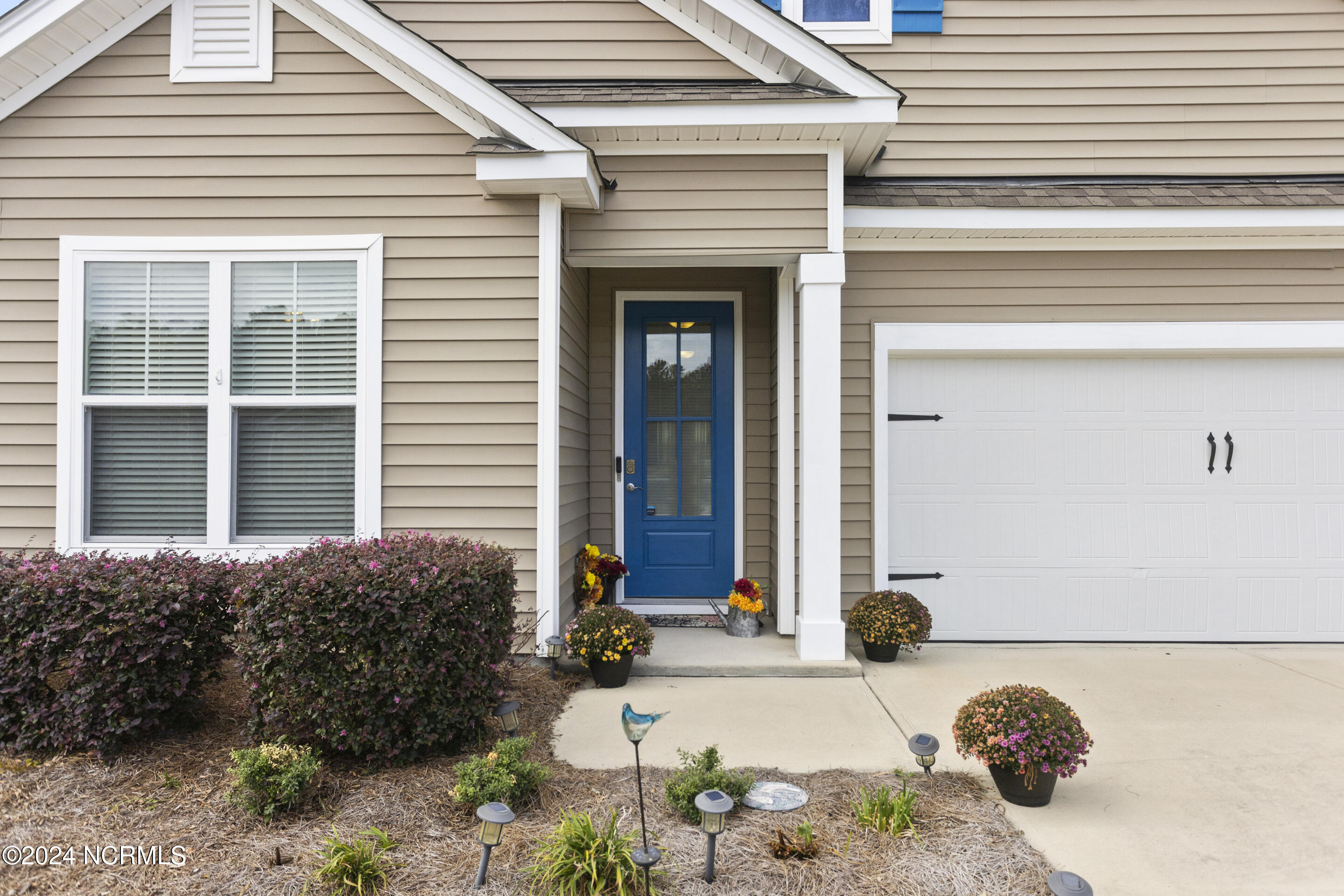 1878 Bards Drive Property Photo 3
