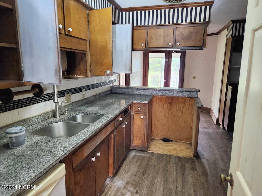 1604 Colony Drive Property Photo 7
