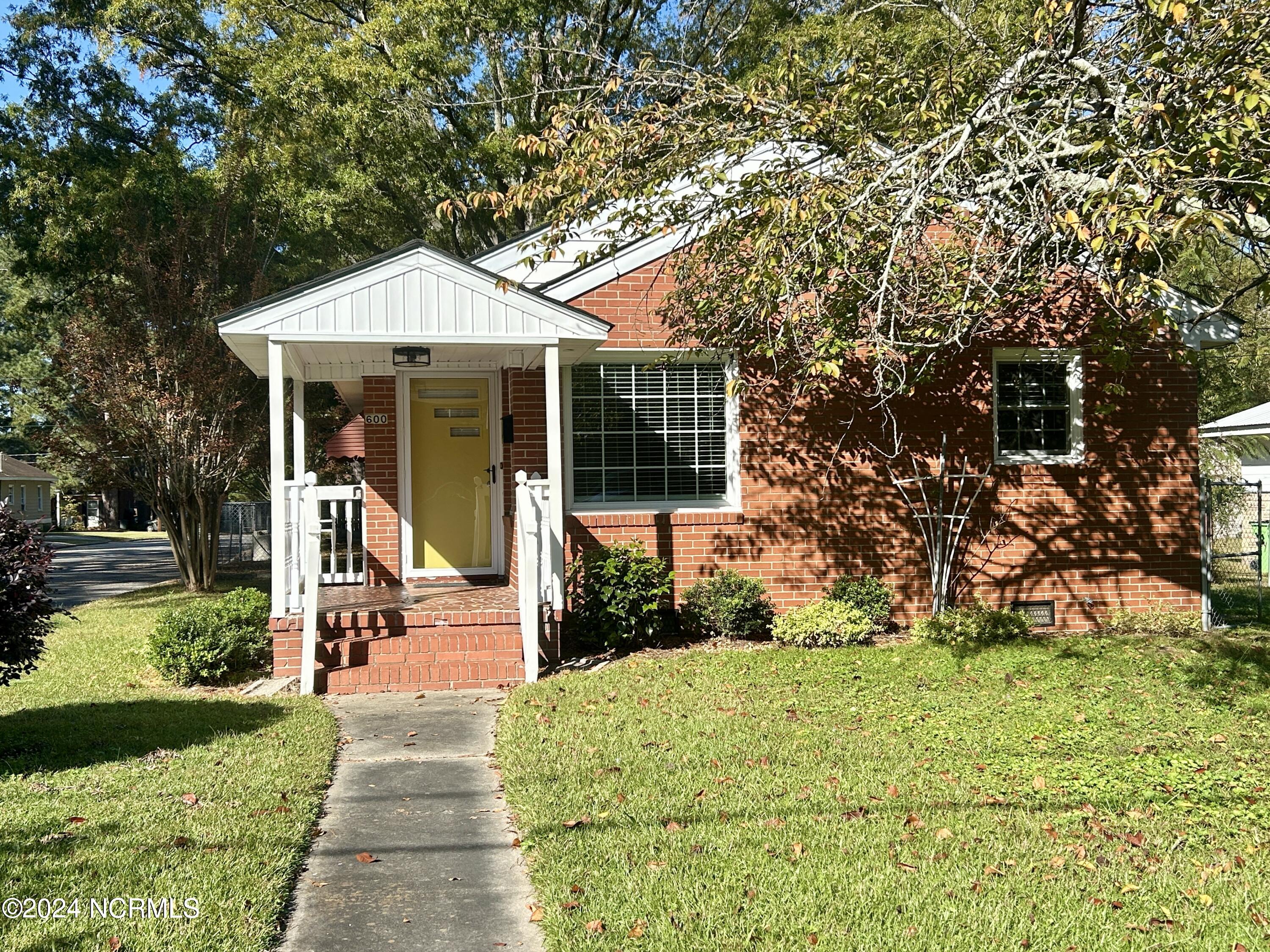600 Church Street Property Photo