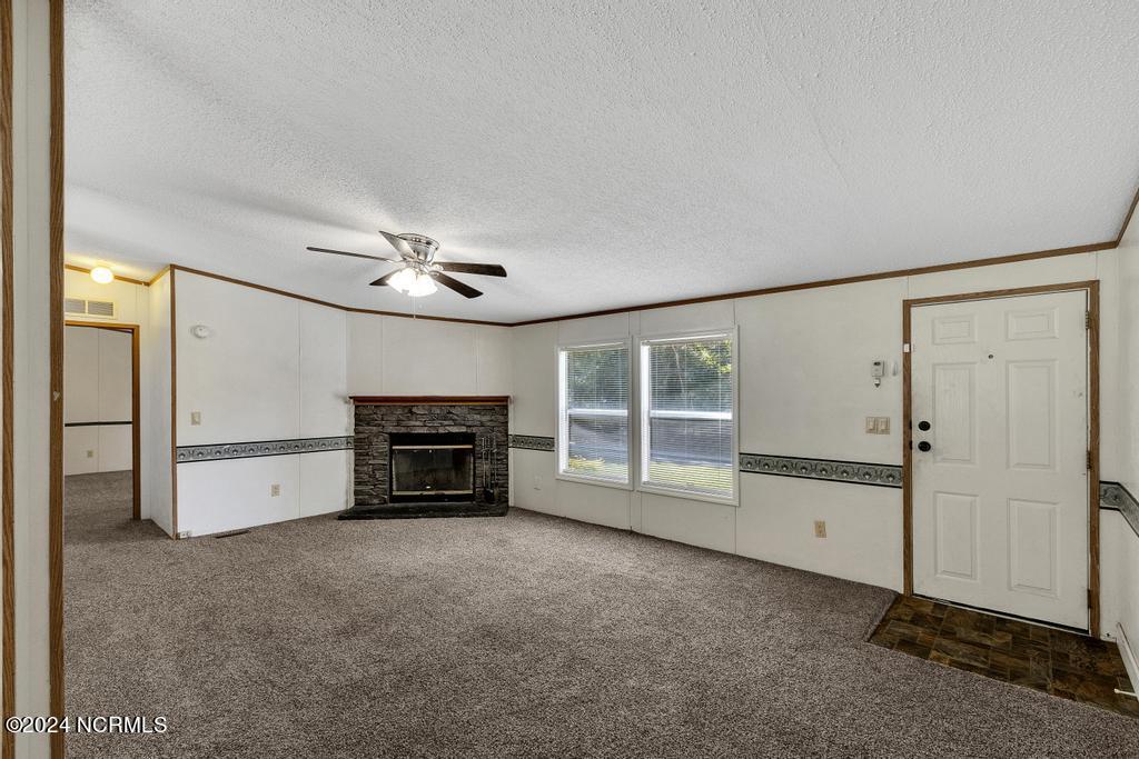 47 Butterfly Circle Property Photo 5