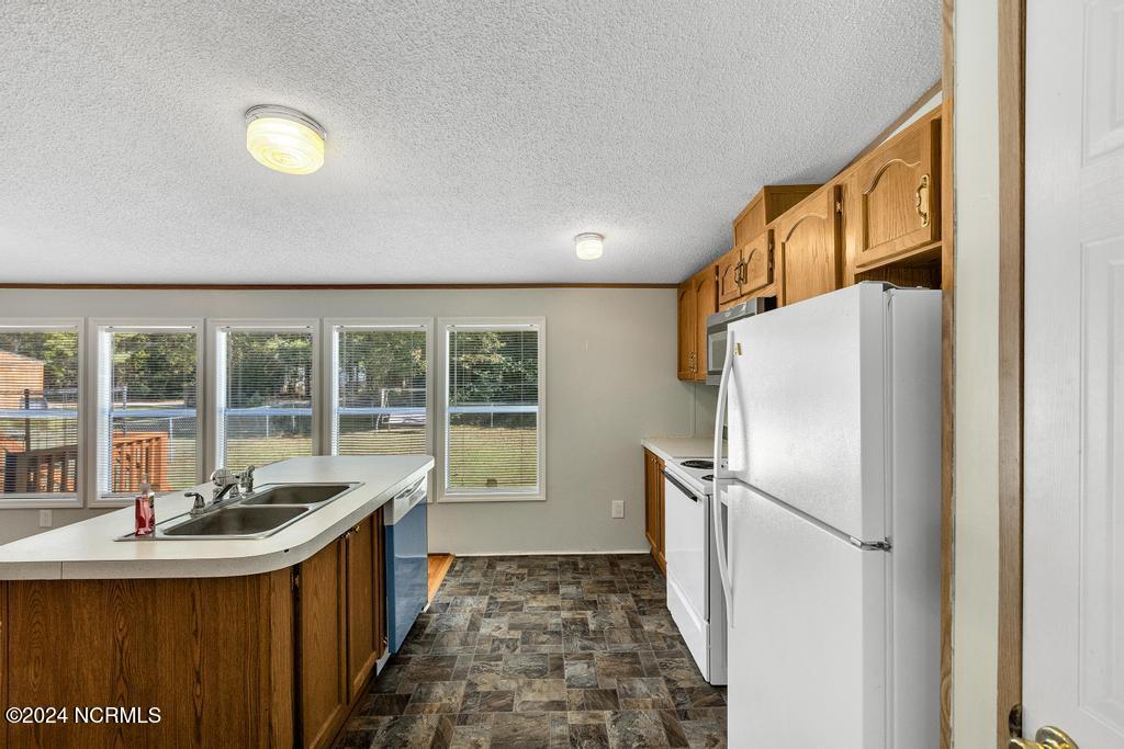 47 Butterfly Circle Property Photo 13