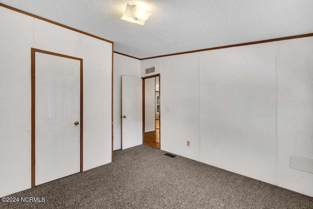 47 Butterfly Circle Property Photo 24