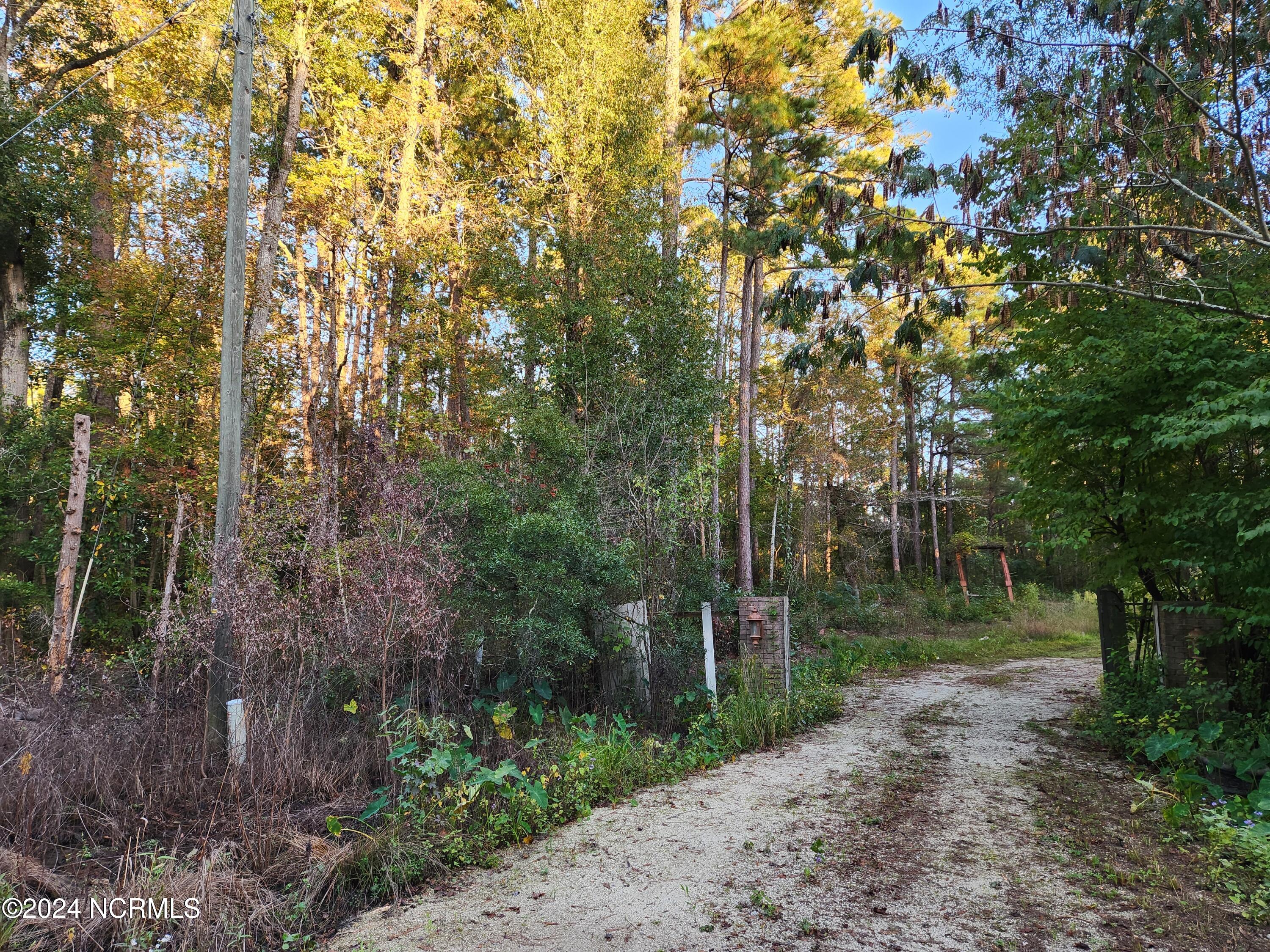000 River Bend Drive Property Photo 7