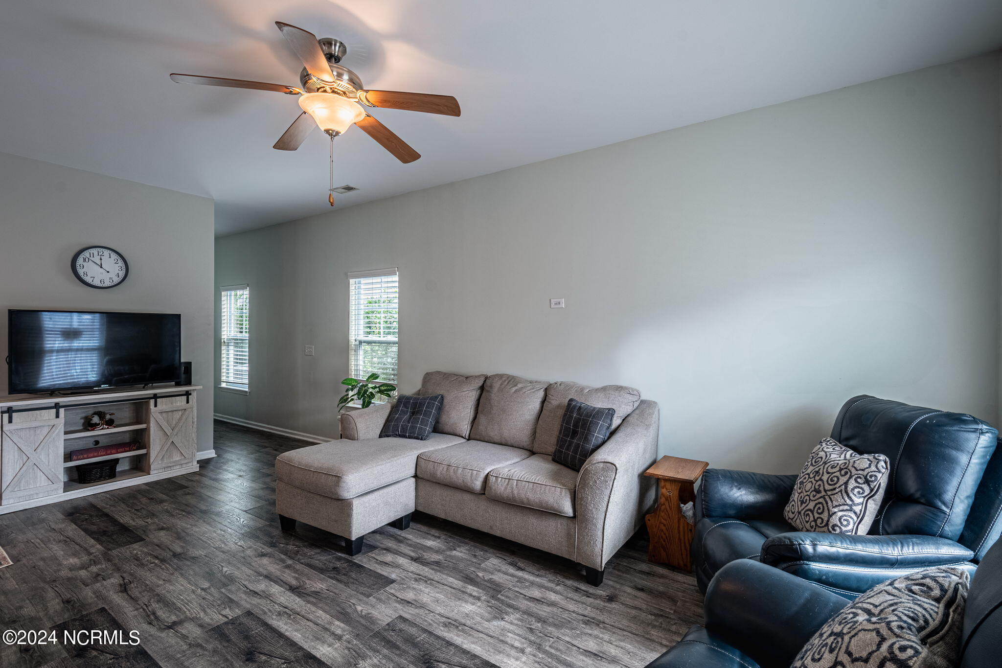 821 Isle Of Palms Way Property Photo 4