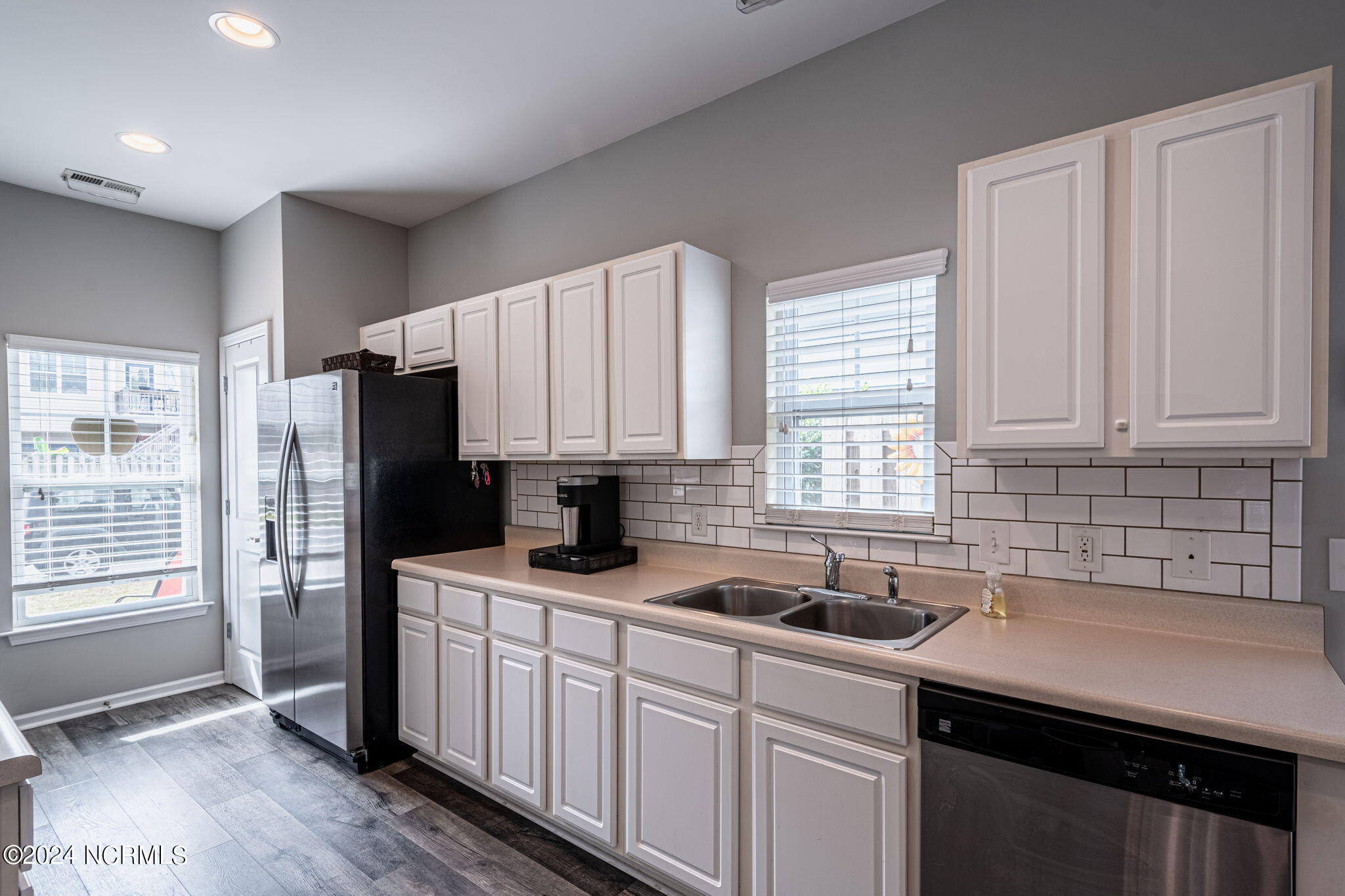 821 Isle Of Palms Way Property Photo 10