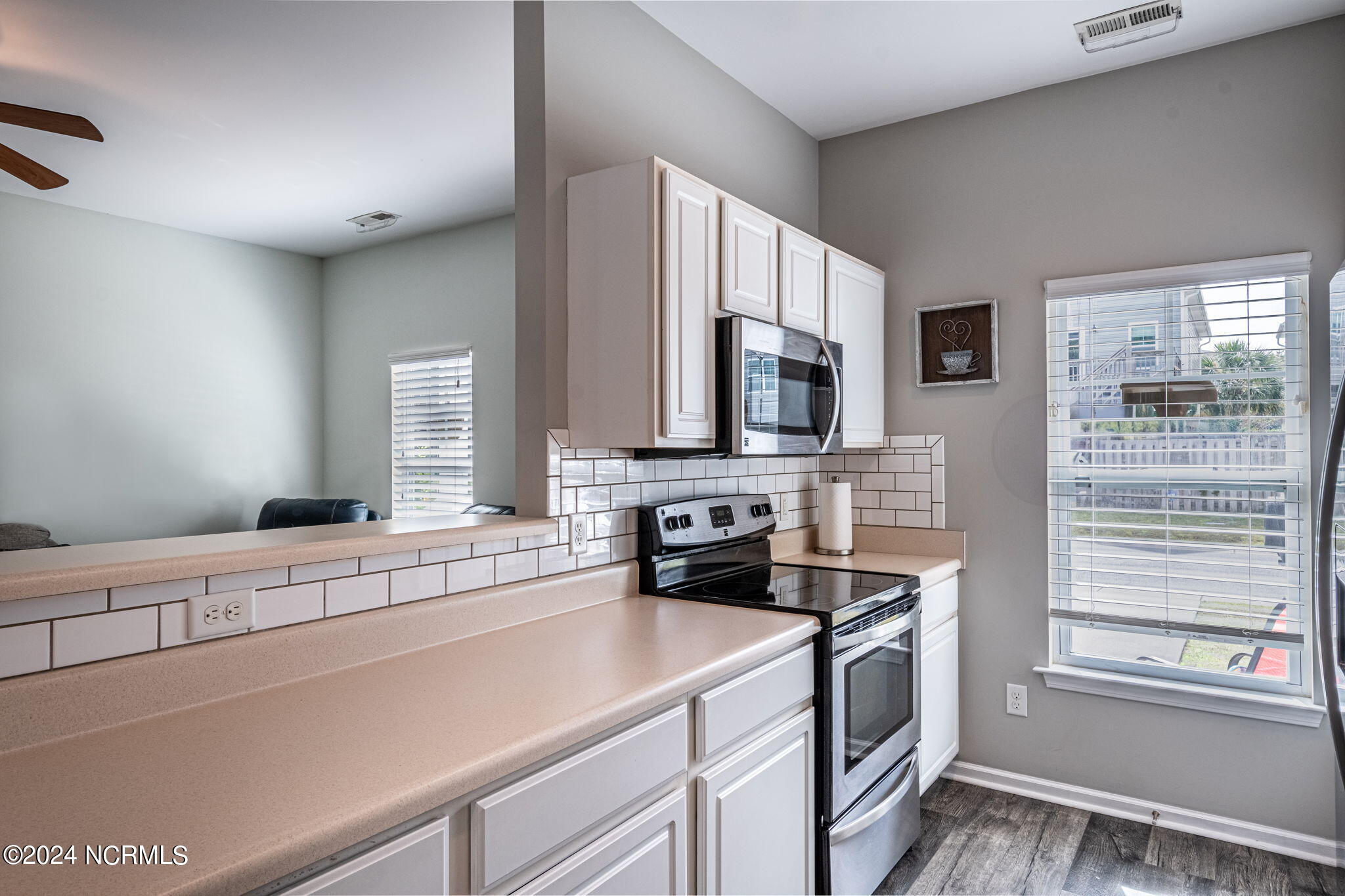 821 Isle Of Palms Way Property Photo 11