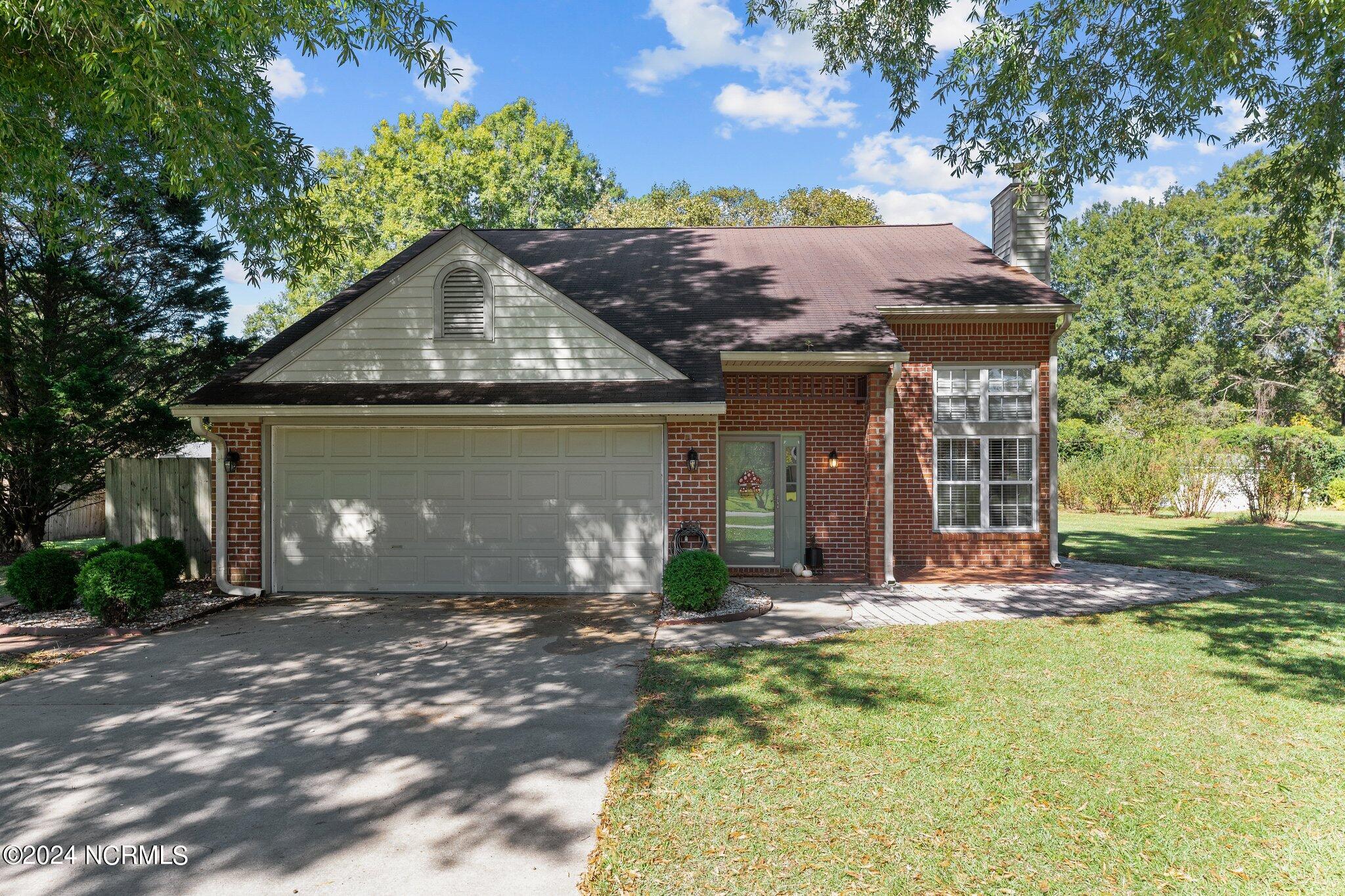 4902 Woodbrook Drive Property Photo 2