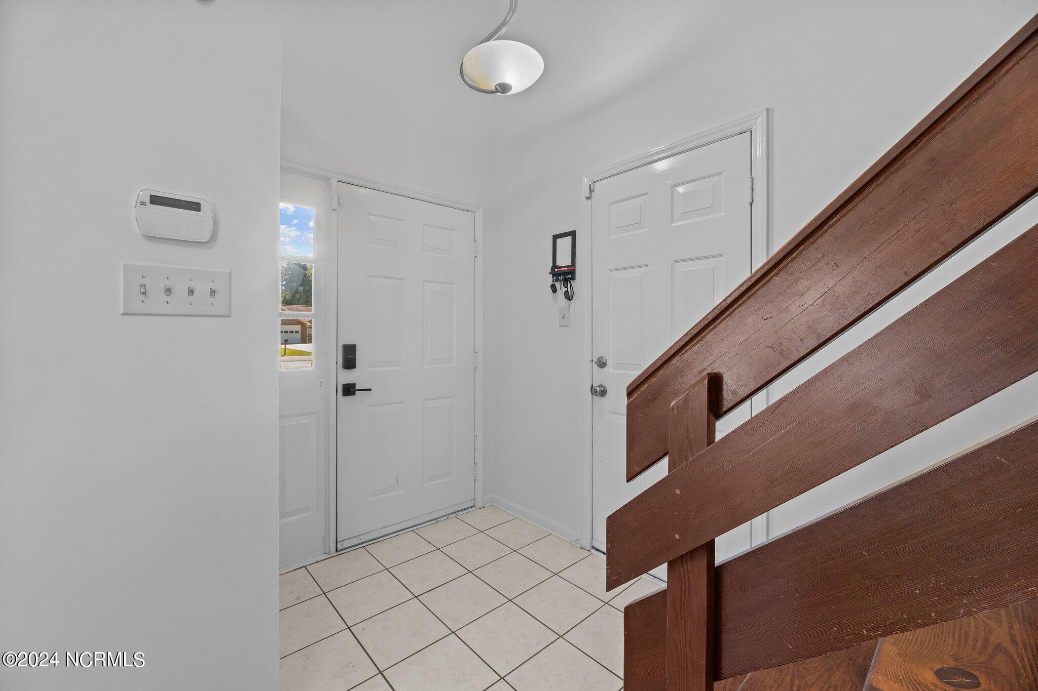 4902 Woodbrook Drive Property Photo 10