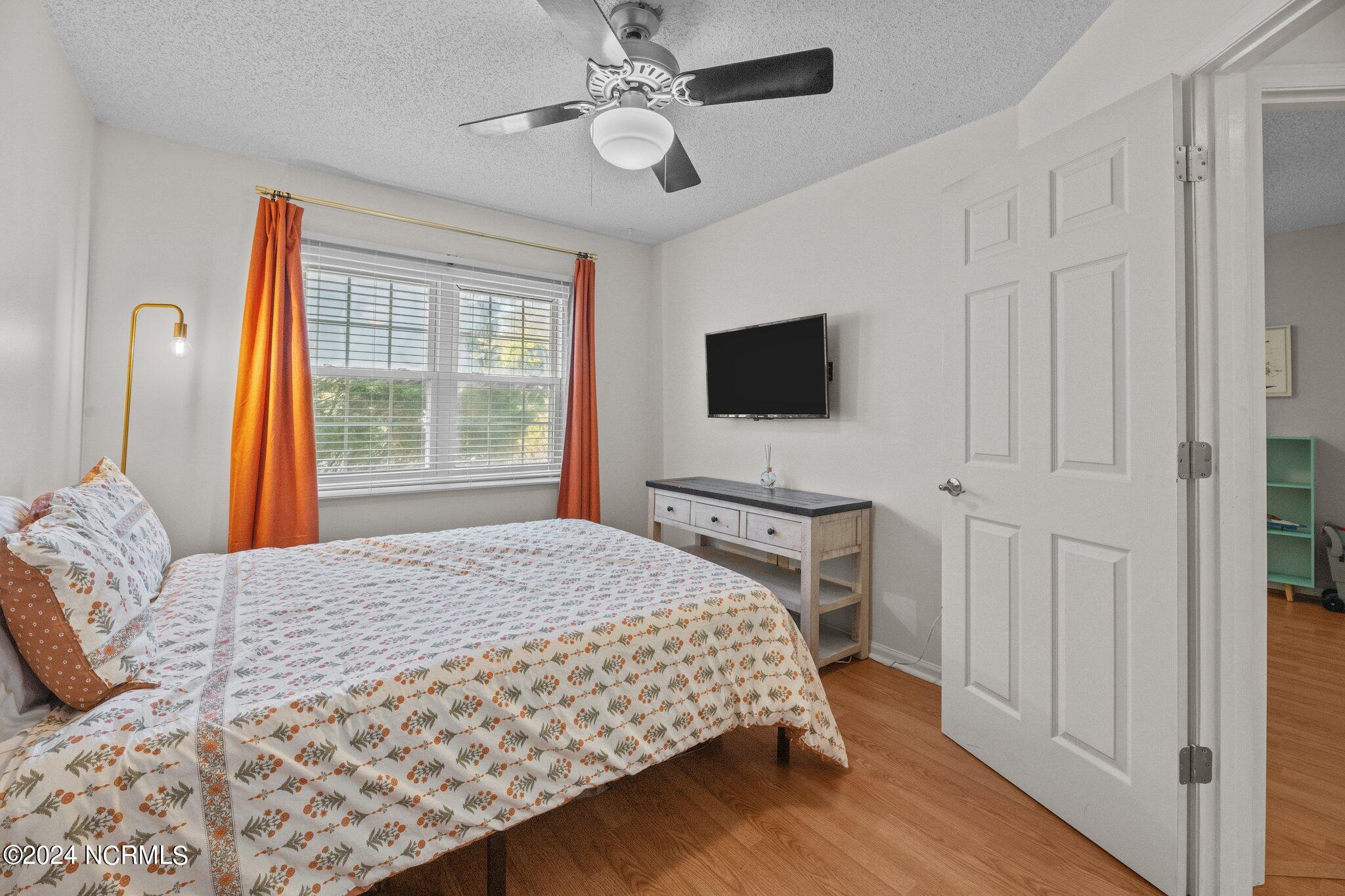 4902 Woodbrook Drive Property Photo 27