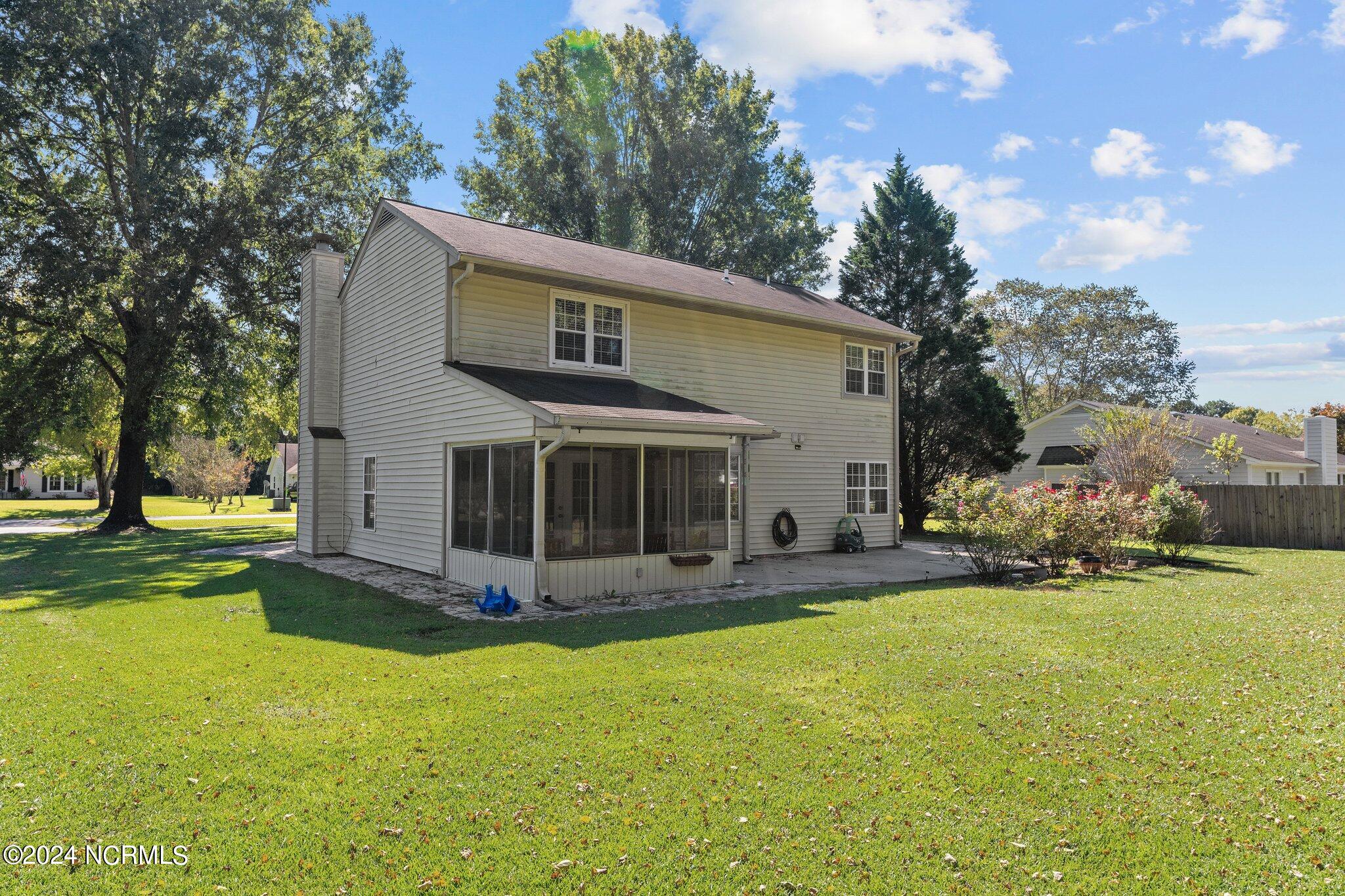 4902 Woodbrook Drive Property Photo 34