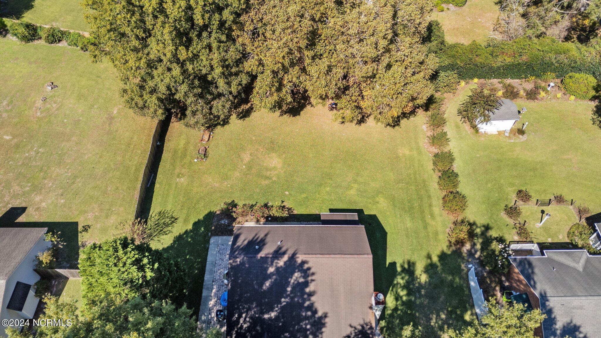 4902 Woodbrook Drive Property Photo 38