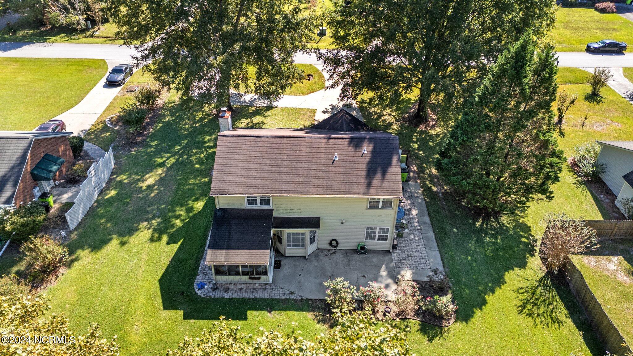 4902 Woodbrook Drive Property Photo 40