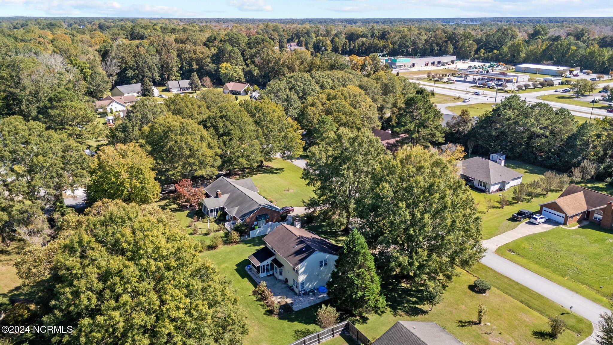 4902 Woodbrook Drive Property Photo 44