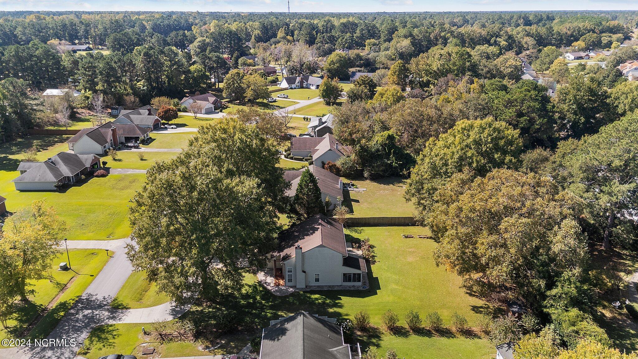 4902 Woodbrook Drive Property Photo 46