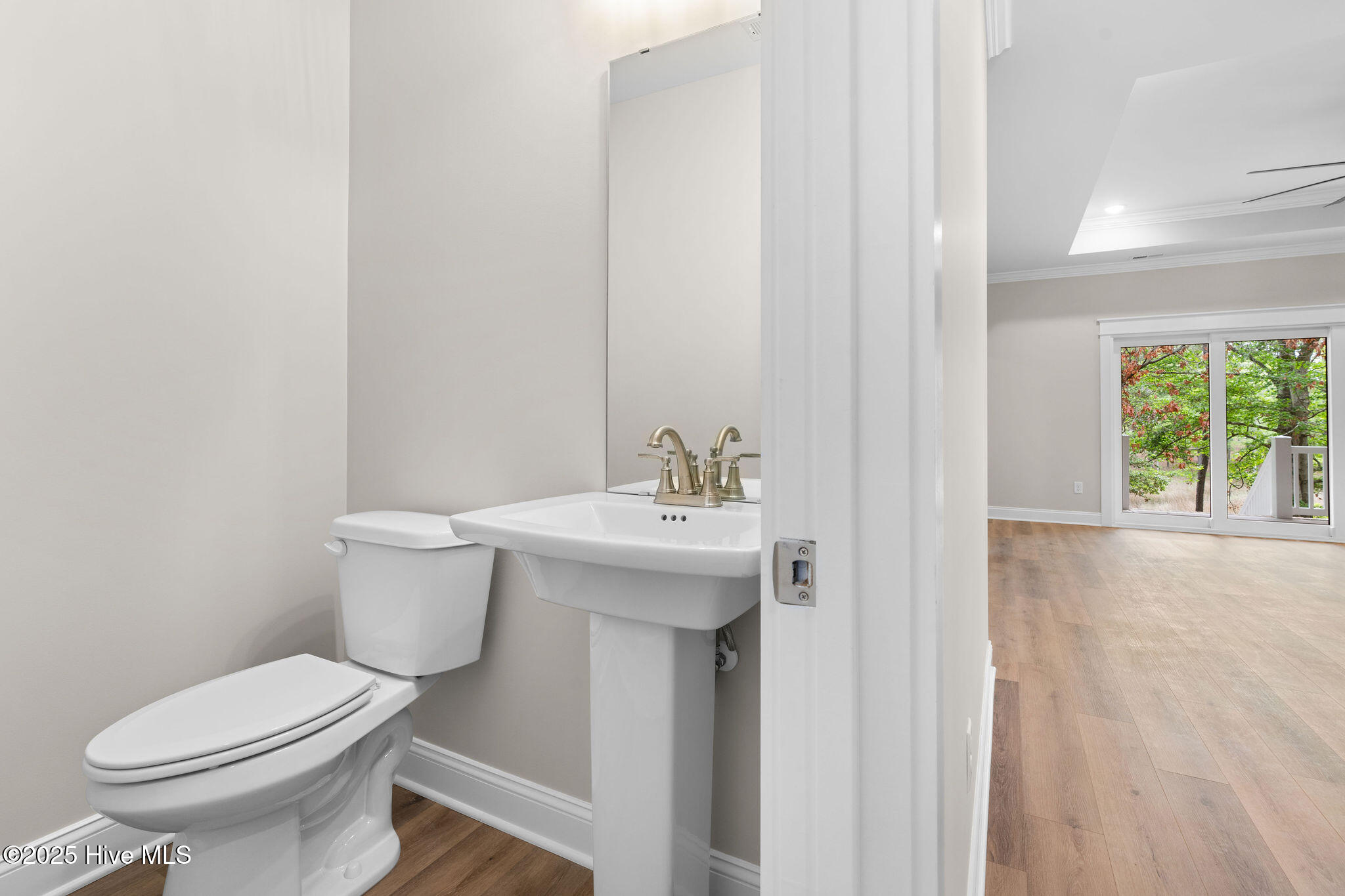 1851 Harbours Edge Lane Property Photo 9