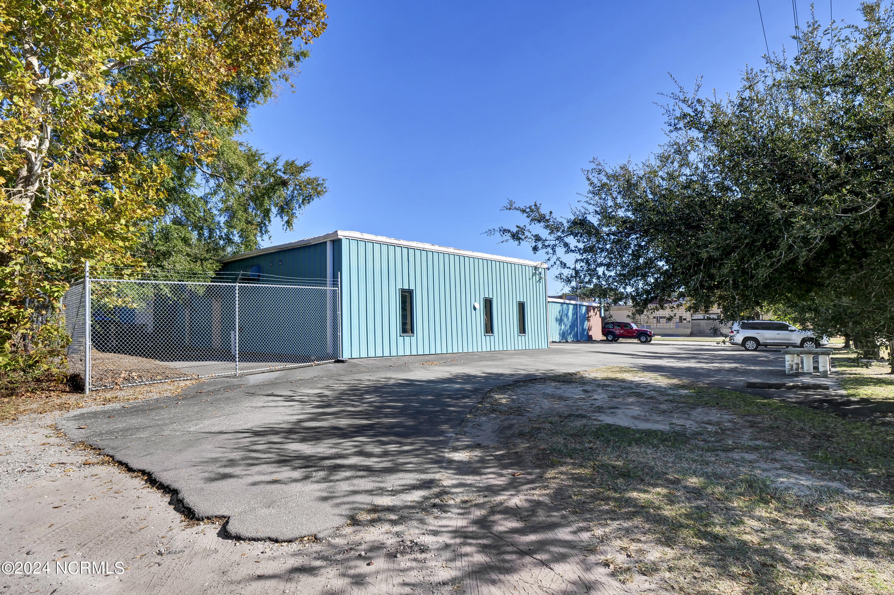 1316 S 5th Avenue Property Photo 5