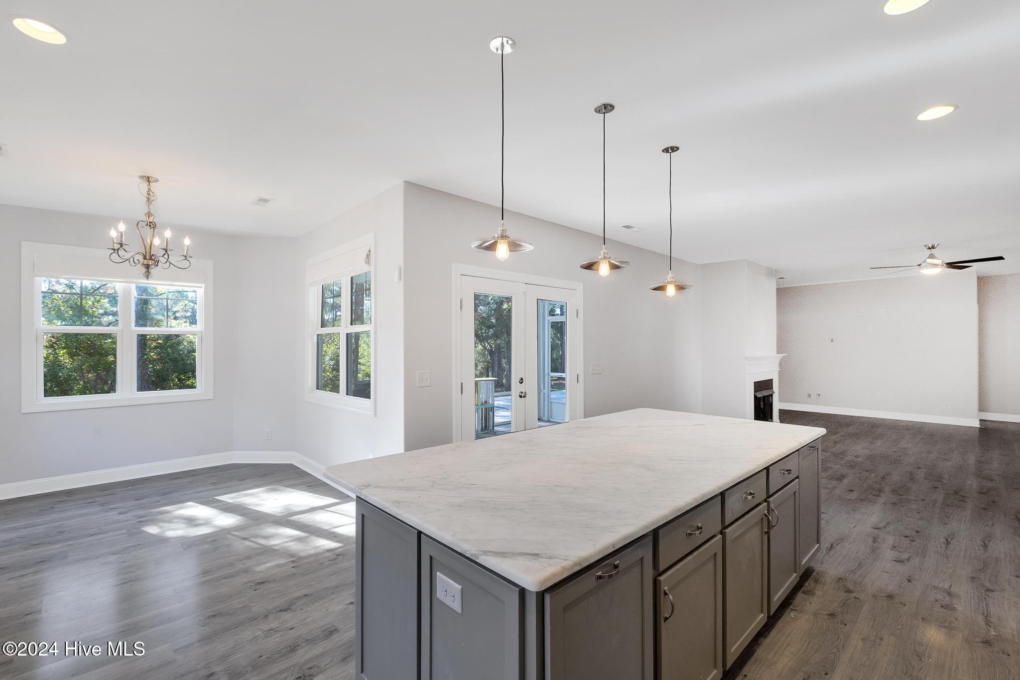 114 Castaway Cove Property Photo 15