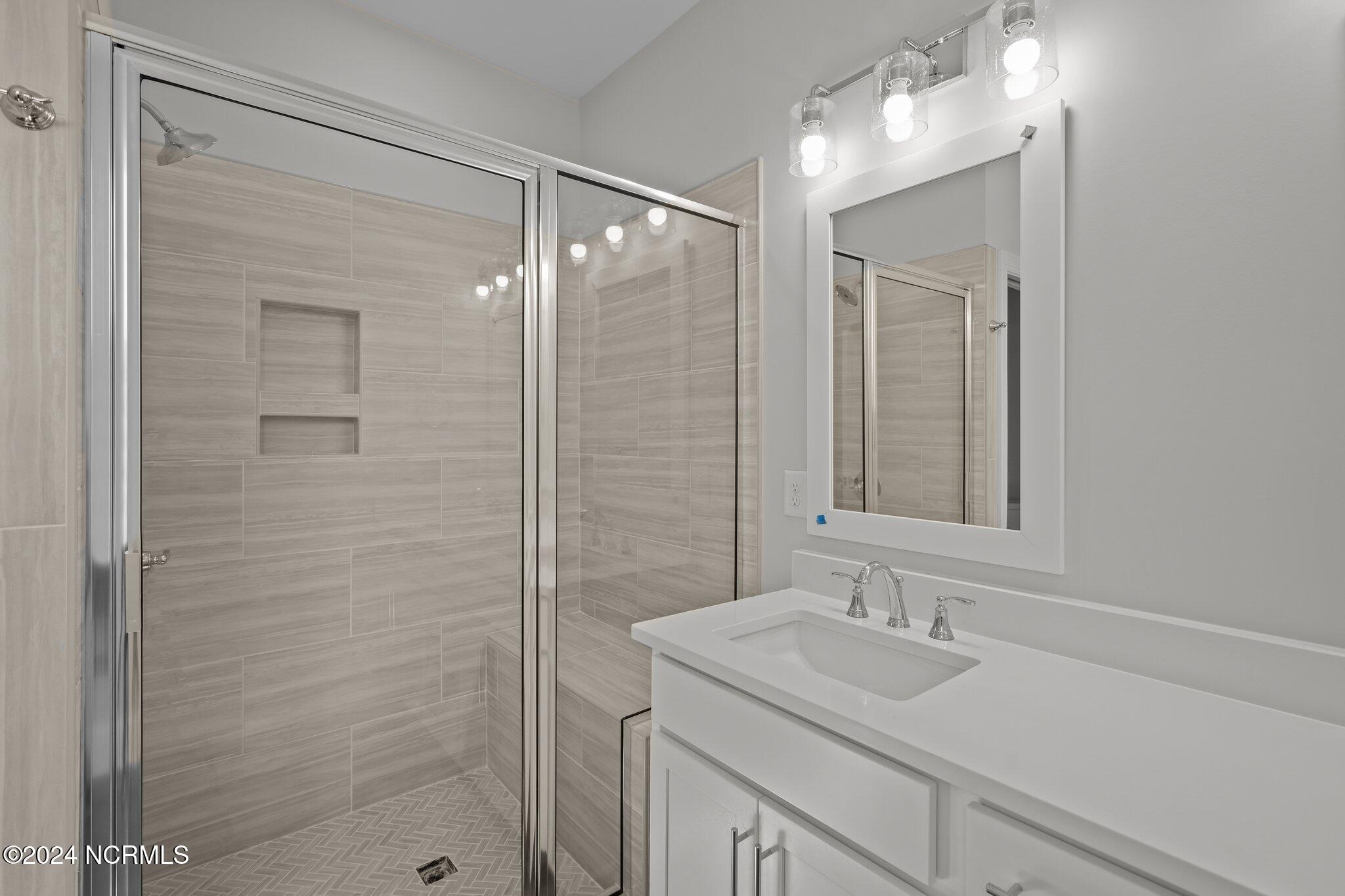 3904 Reunion Pointe Lane Property Photo 27