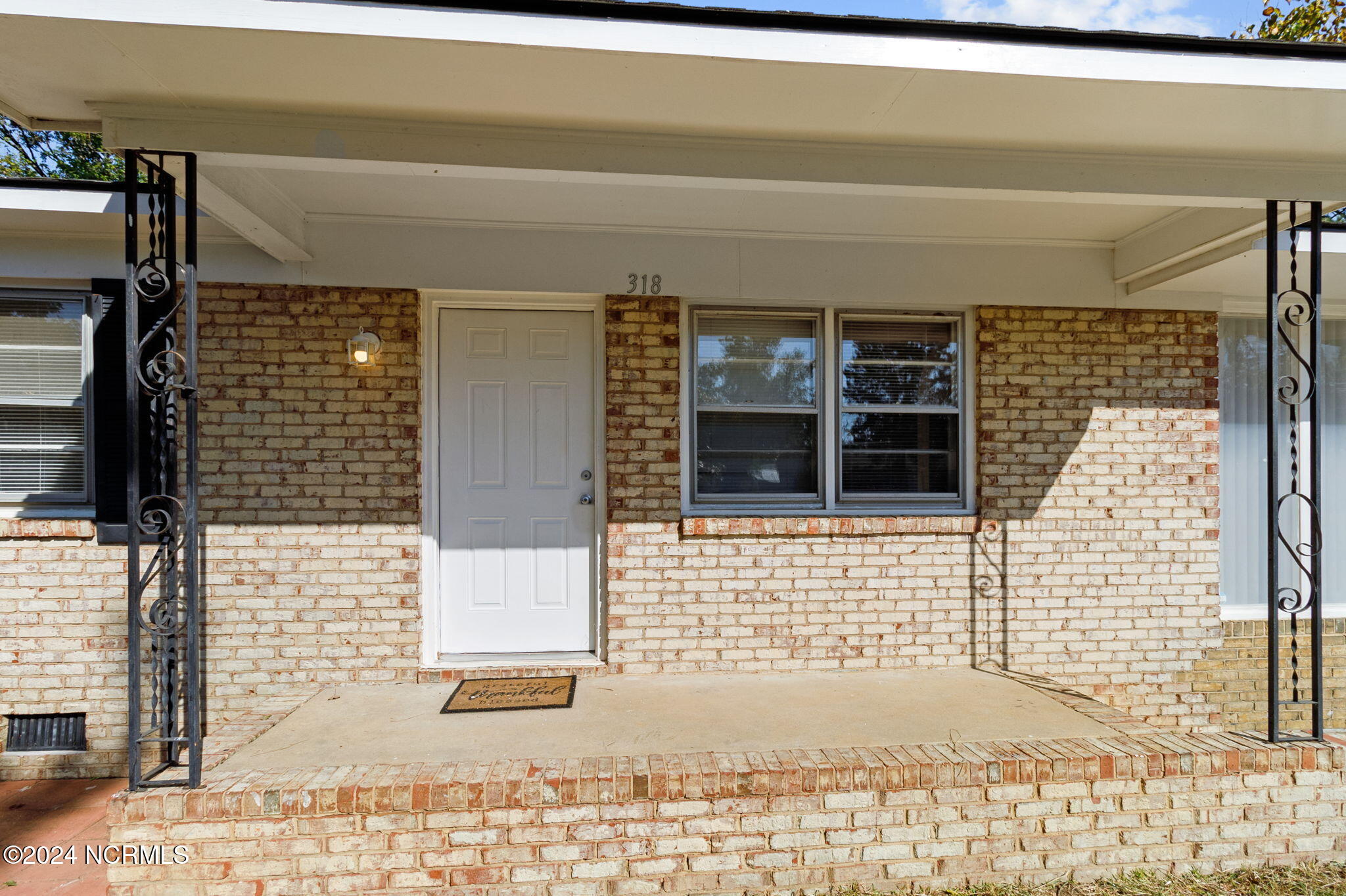 318 Bandera Drive Property Photo 5