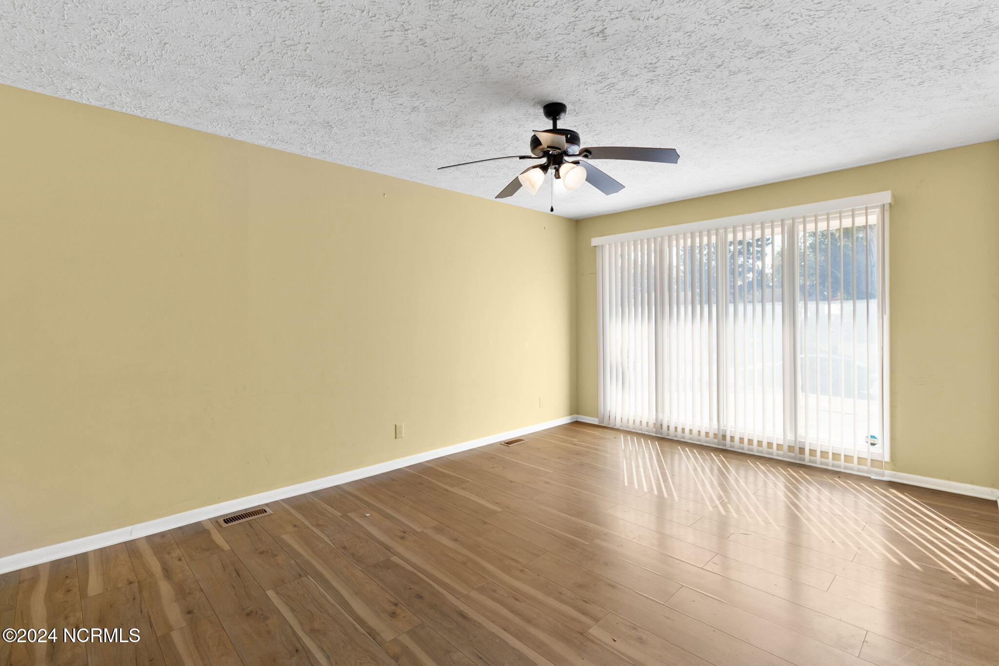 318 Bandera Drive Property Photo 11
