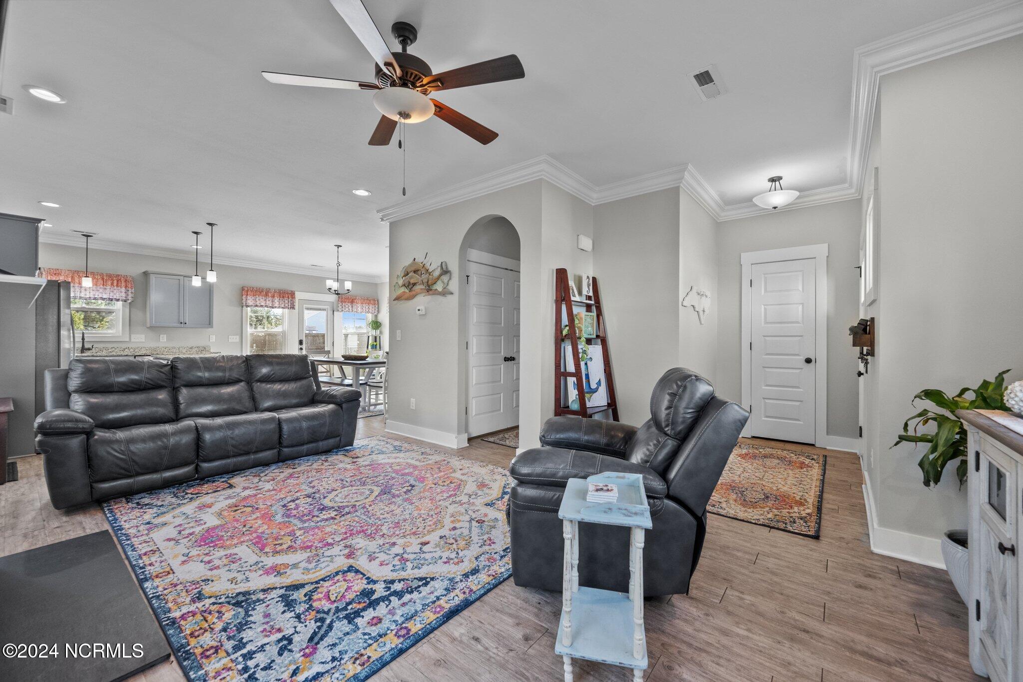221 Chestwood Drive Property Photo 3