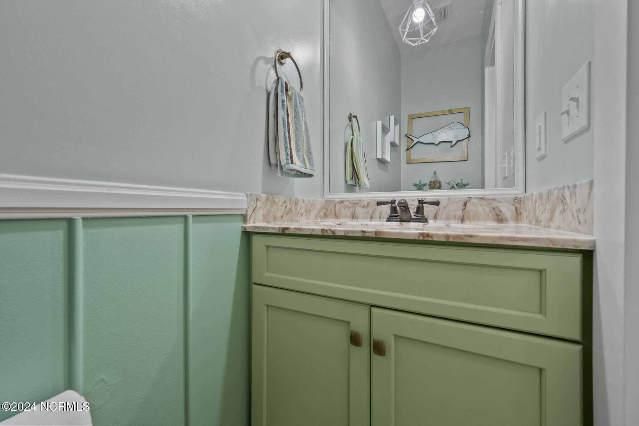 221 Chestwood Drive Property Photo 13