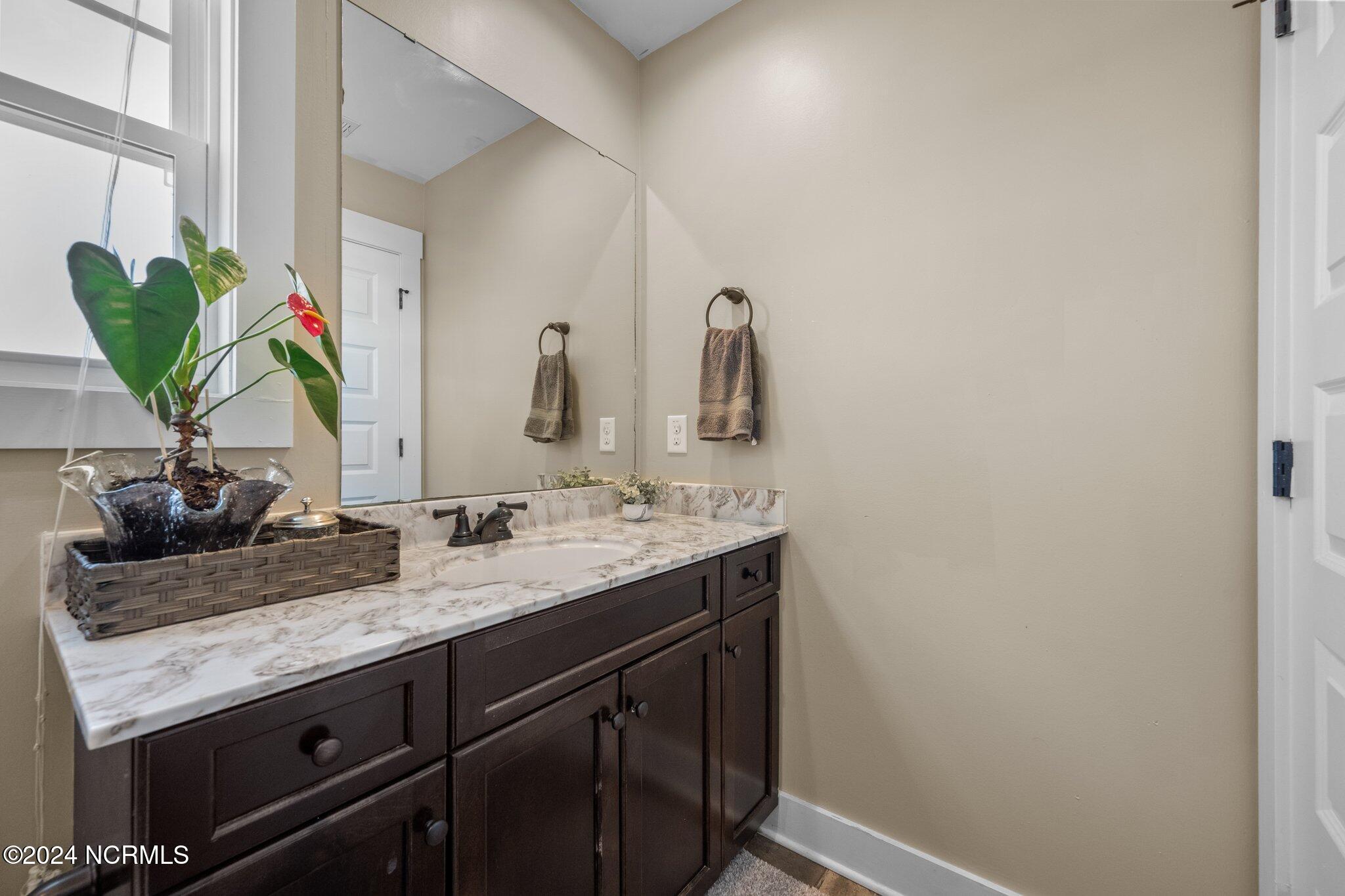 221 Chestwood Drive Property Photo 23