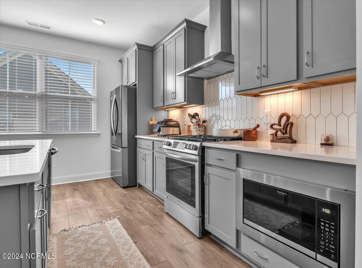 856 Edgerton Drive Property Photo 12