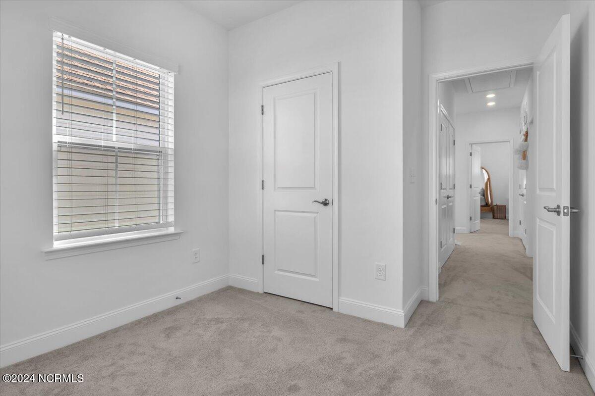856 Edgerton Drive Property Photo 20
