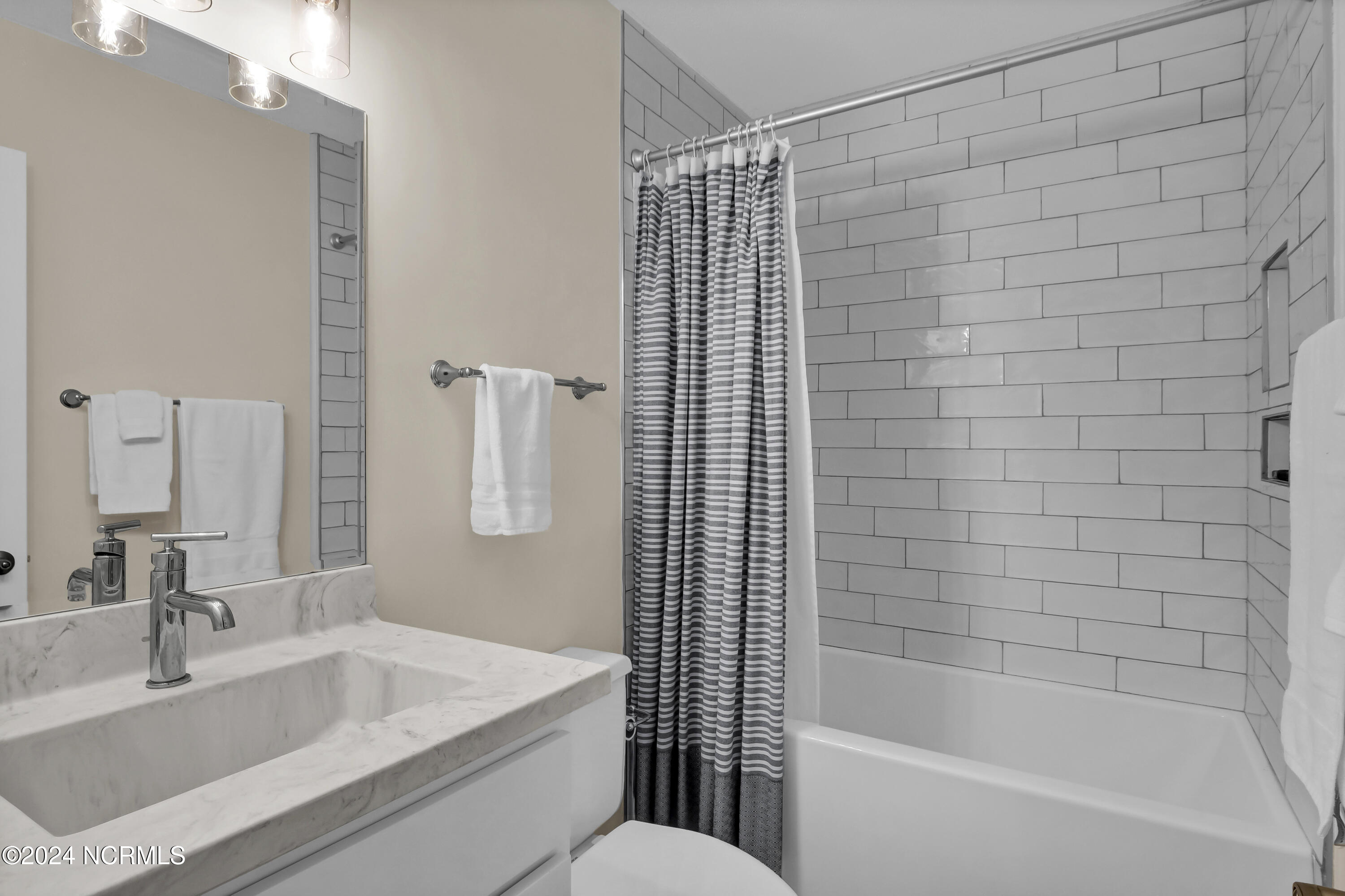 1018 Birch Creek Drive Property Photo 25